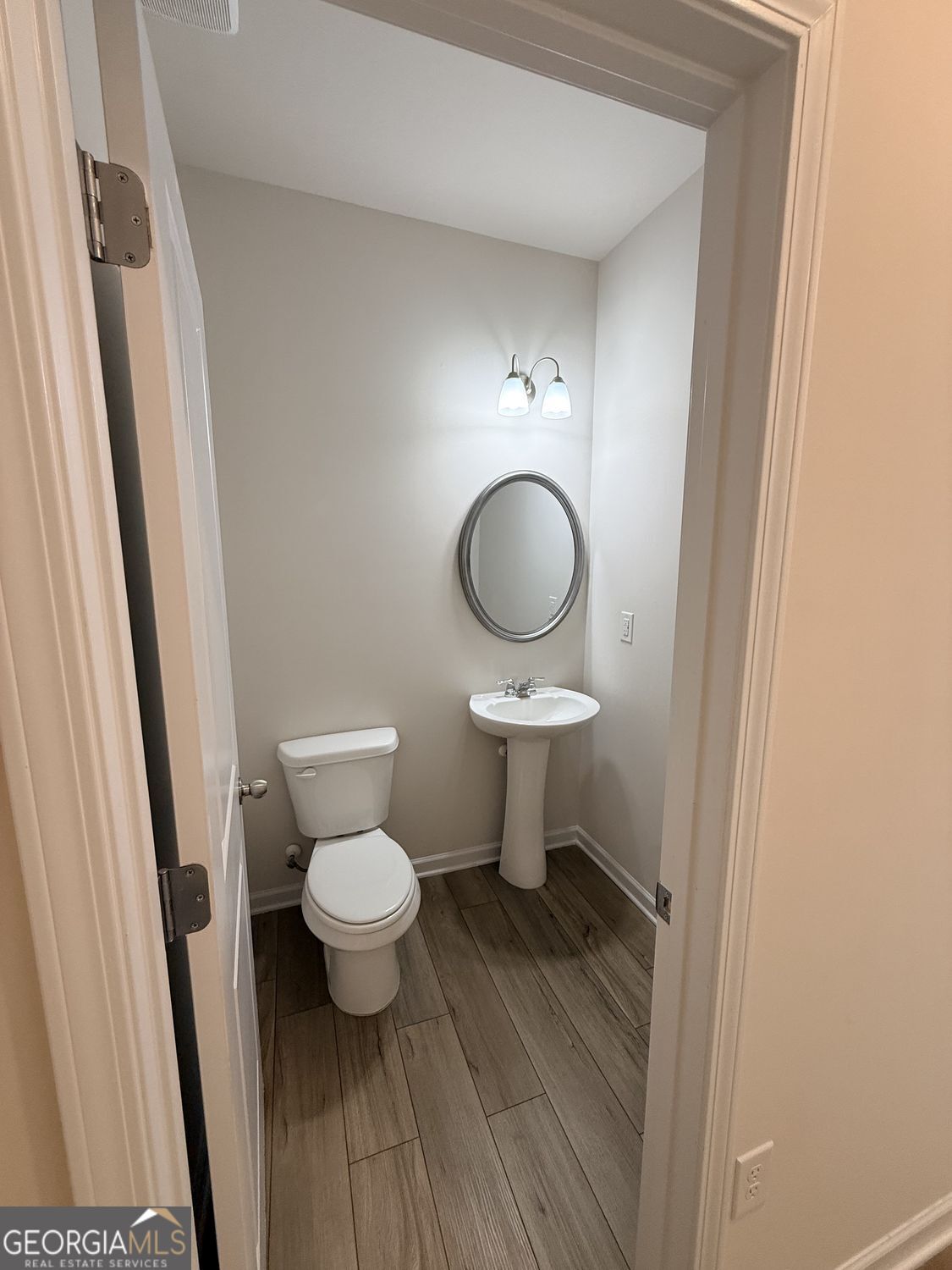 1144 Westhampton Way Property Photo 12