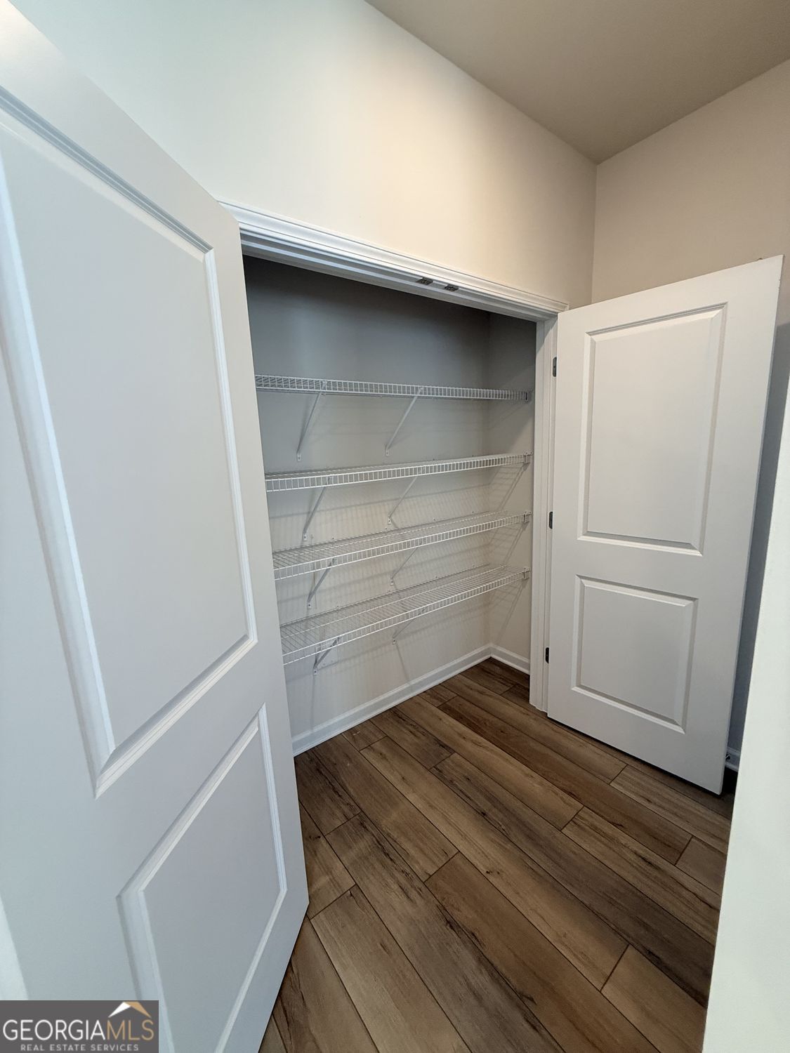 1144 Westhampton Way Property Photo 13