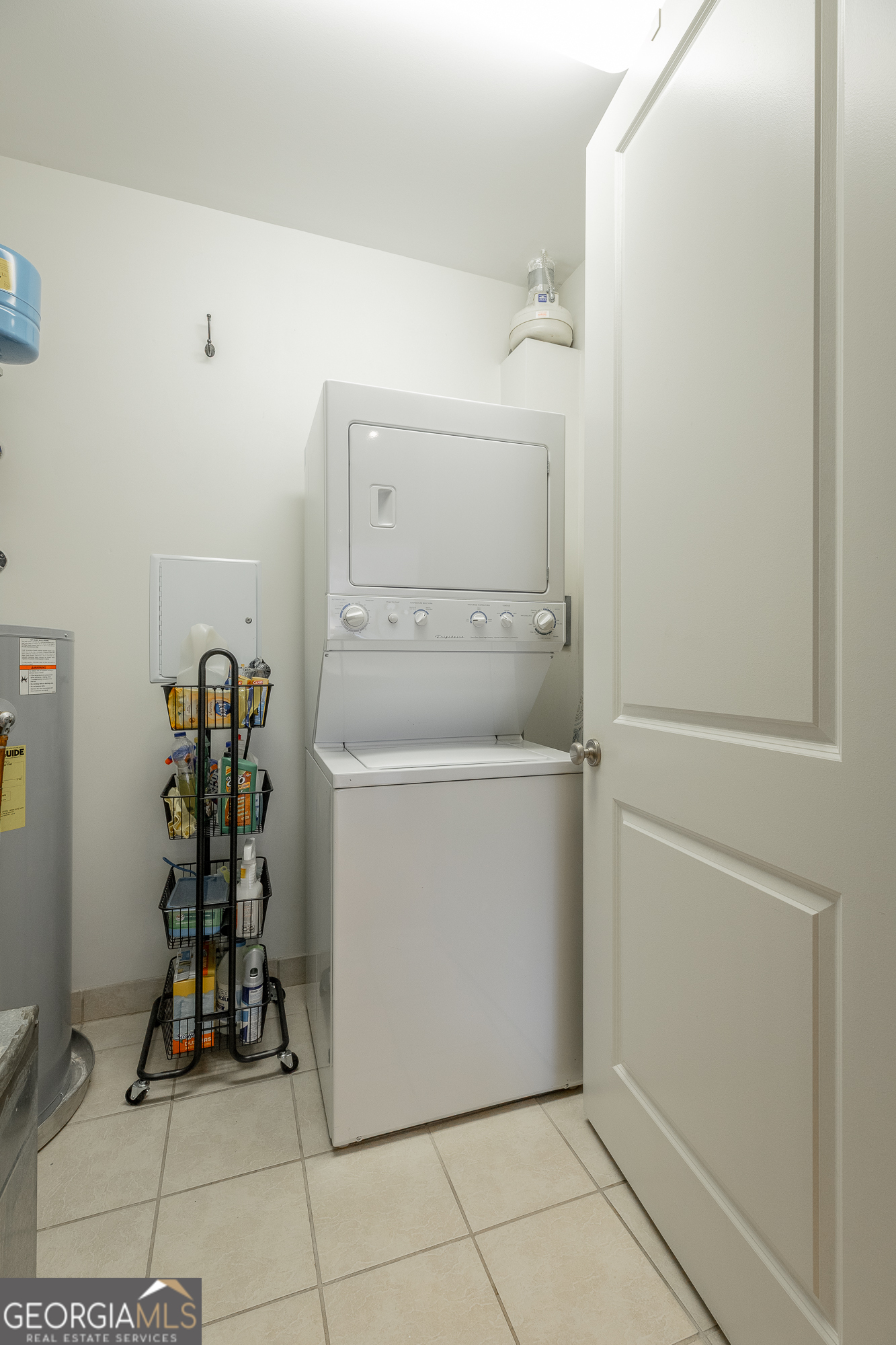 4 Cherokee Boulevard Property Photo 24