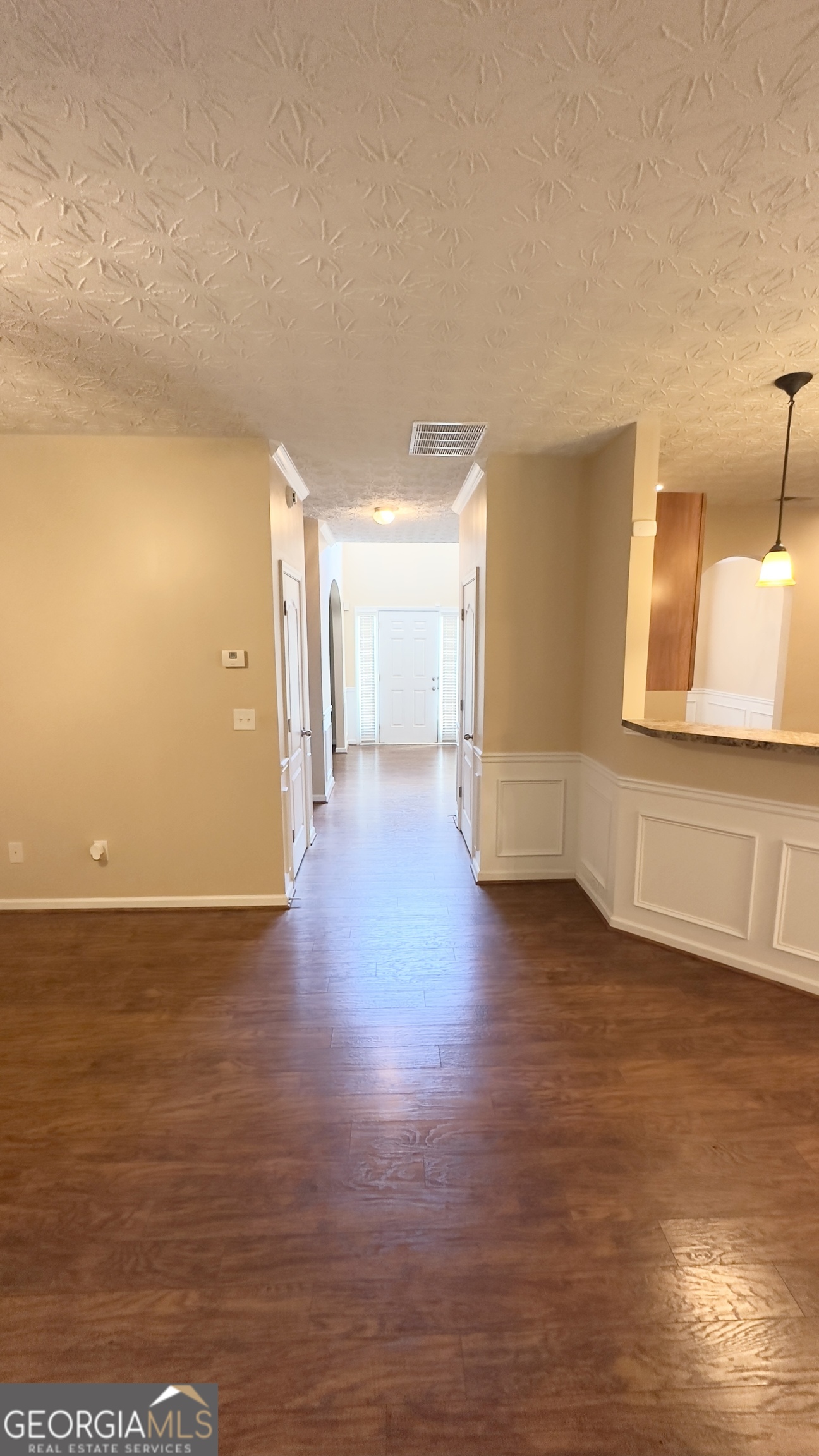 9155 Saunders Drive Property Photo 7
