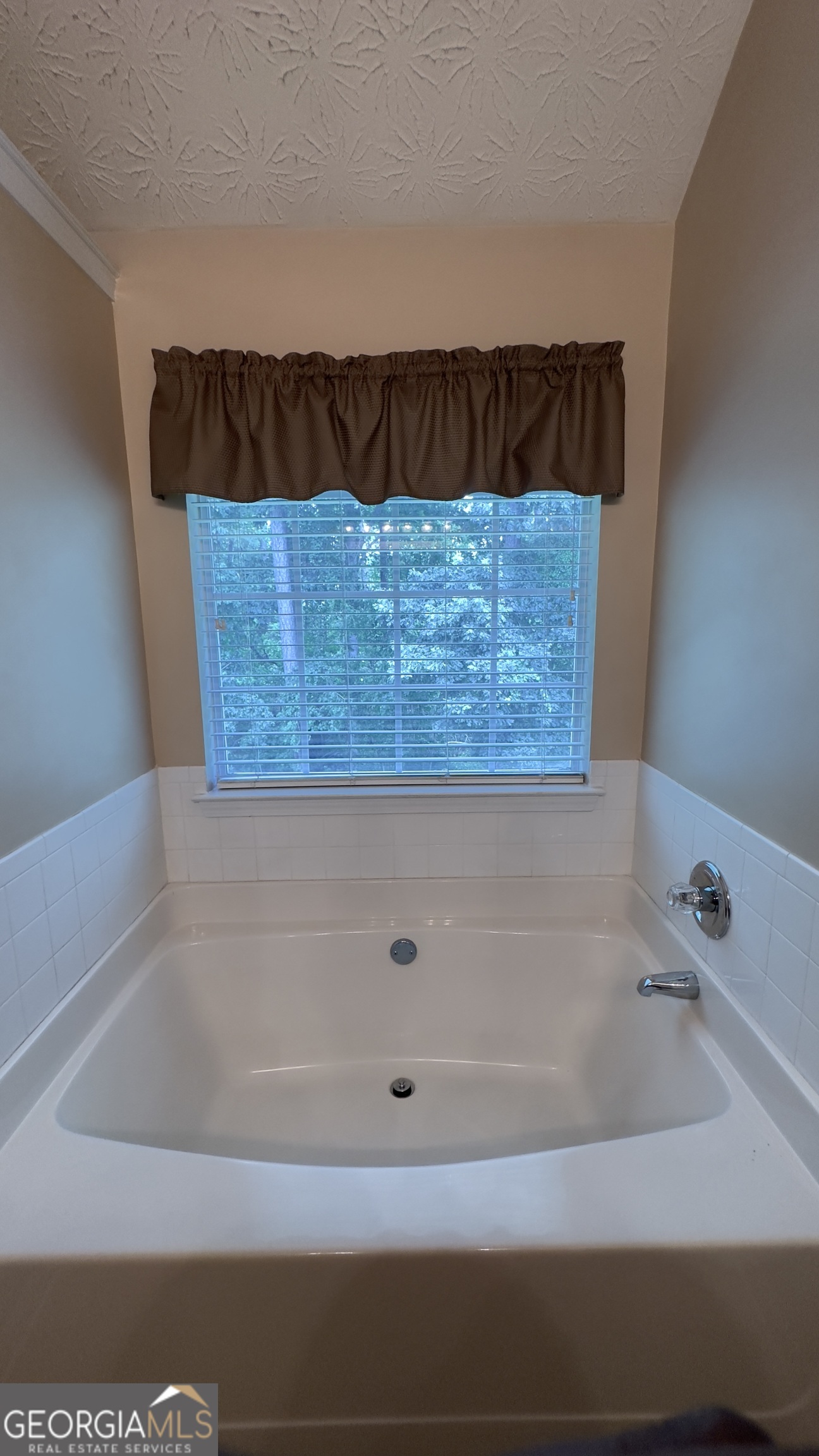 9155 Saunders Drive Property Photo 35