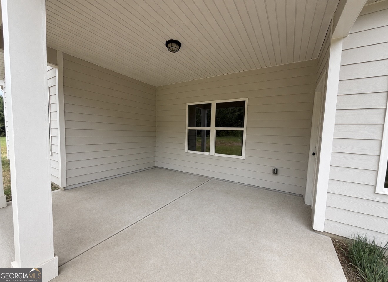 1319 Sycamore Circle Property Photo 4