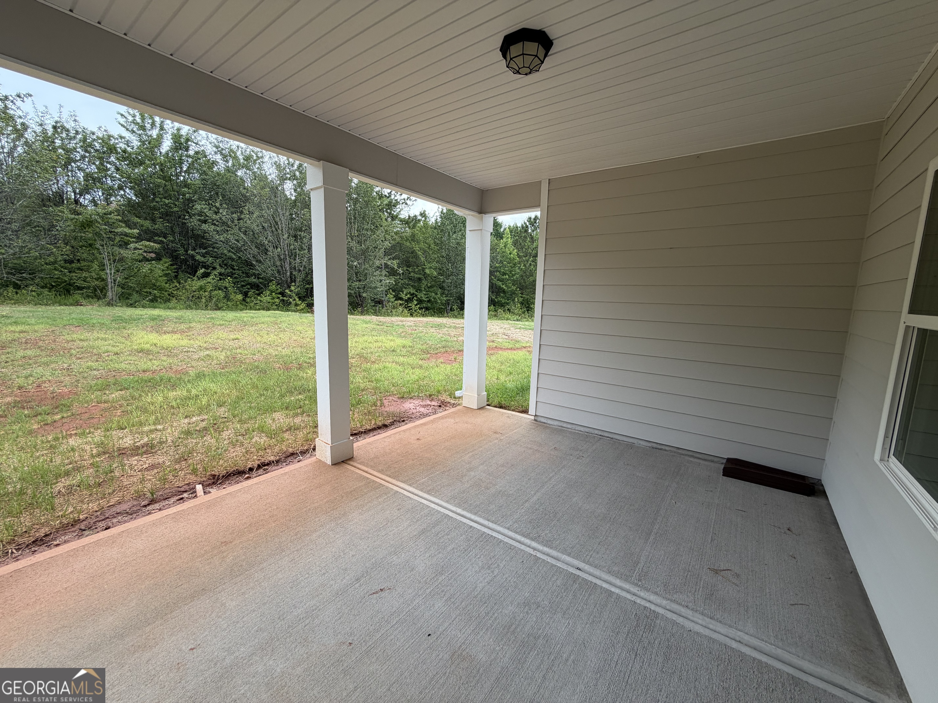 1319 Sycamore Circle Property Photo 5