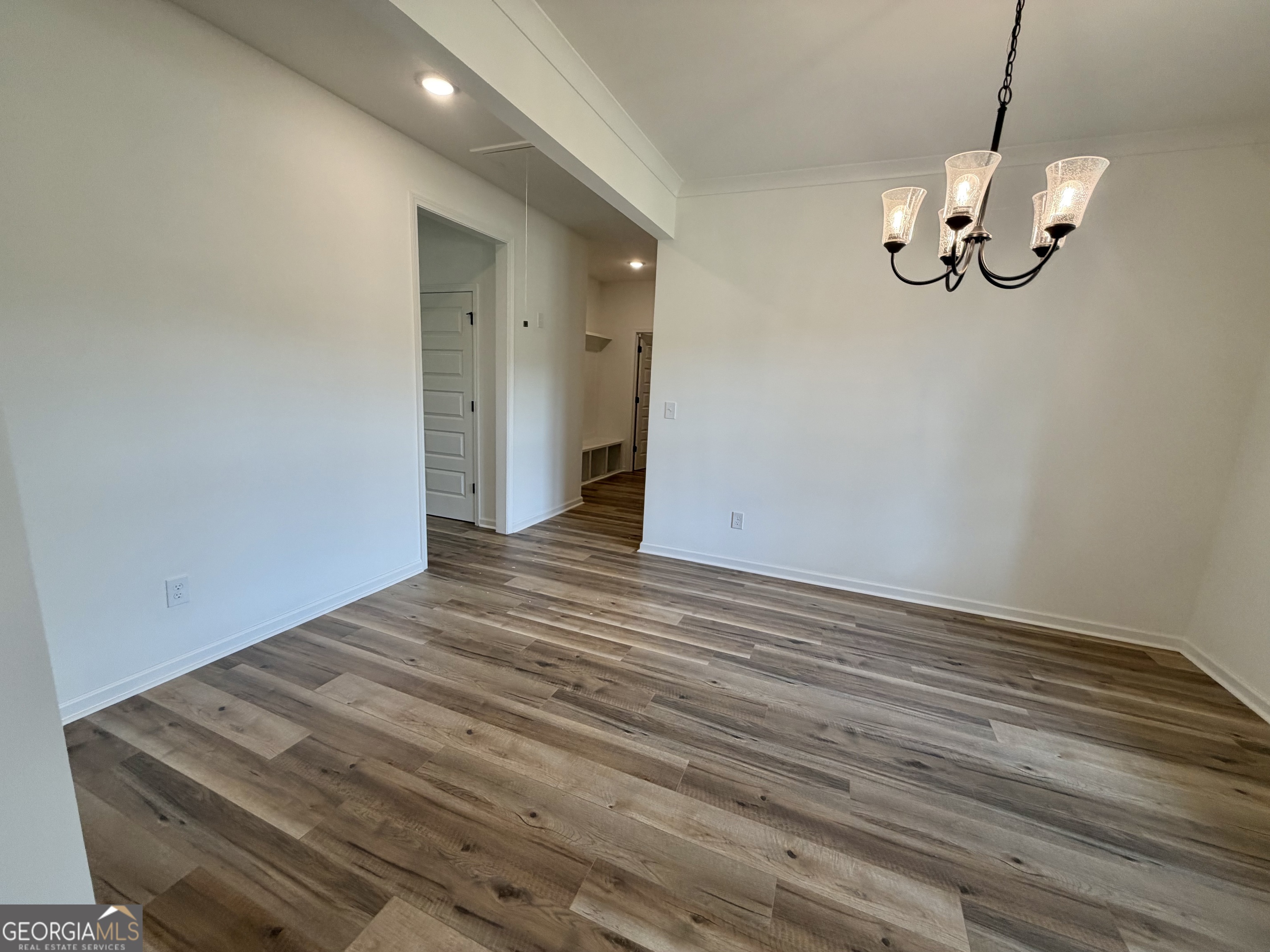 1319 Sycamore Circle Property Photo 7