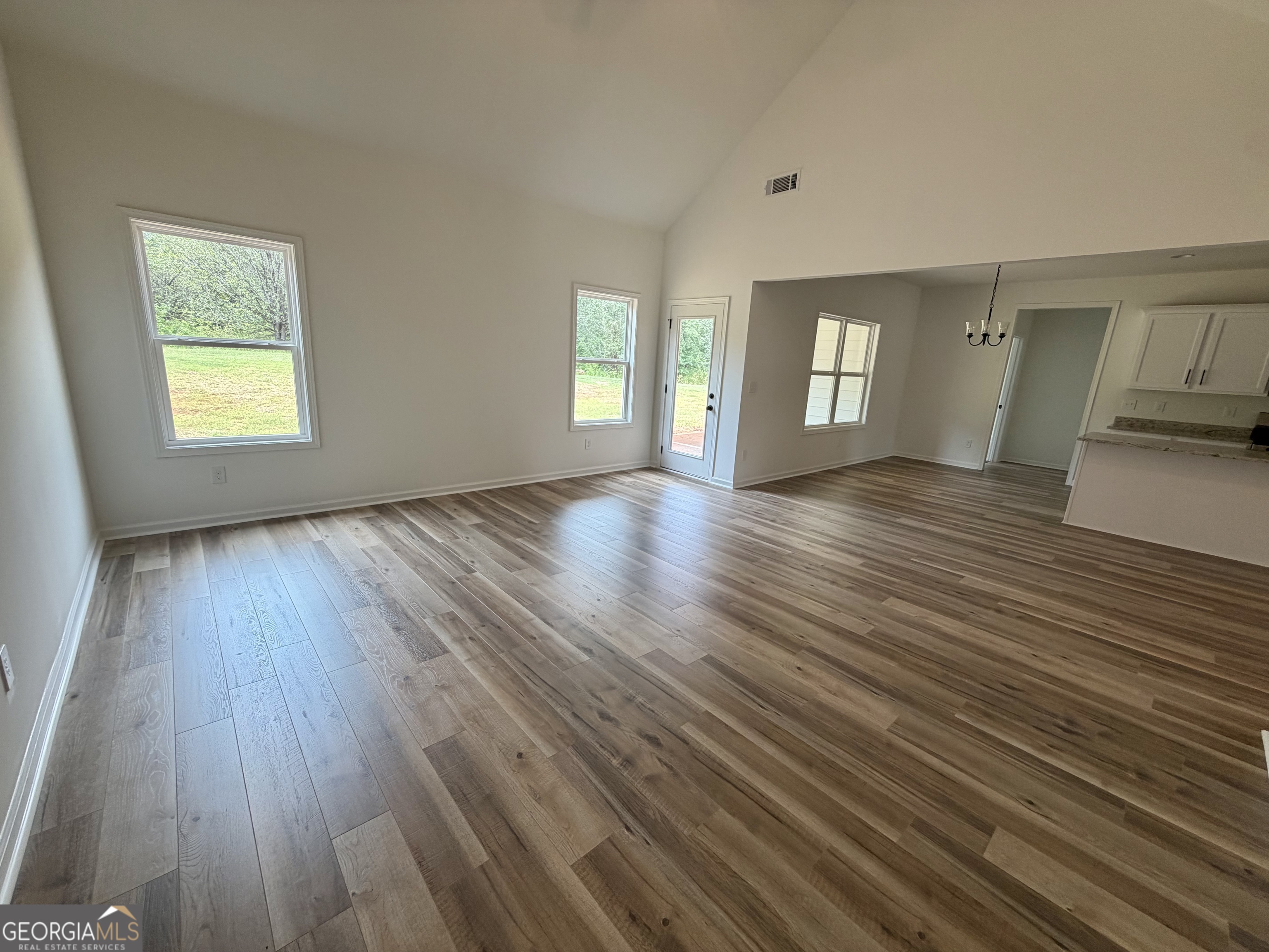 1319 Sycamore Circle Property Photo 25