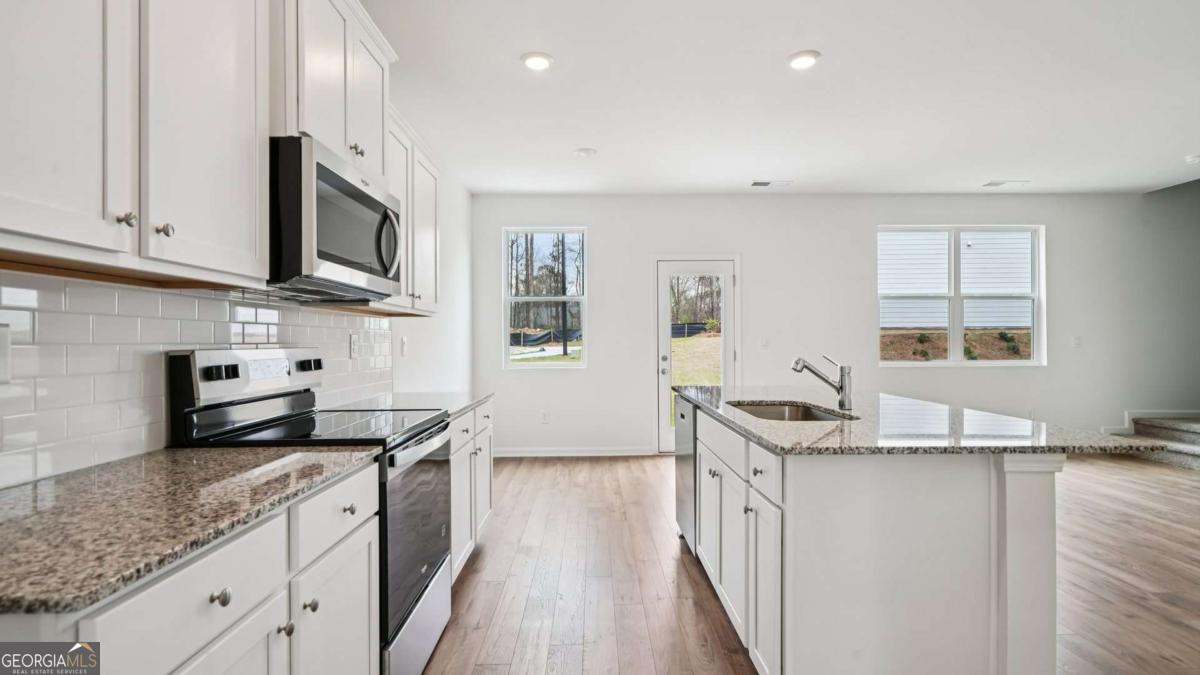 5477 Cypress Circle Property Photo 9