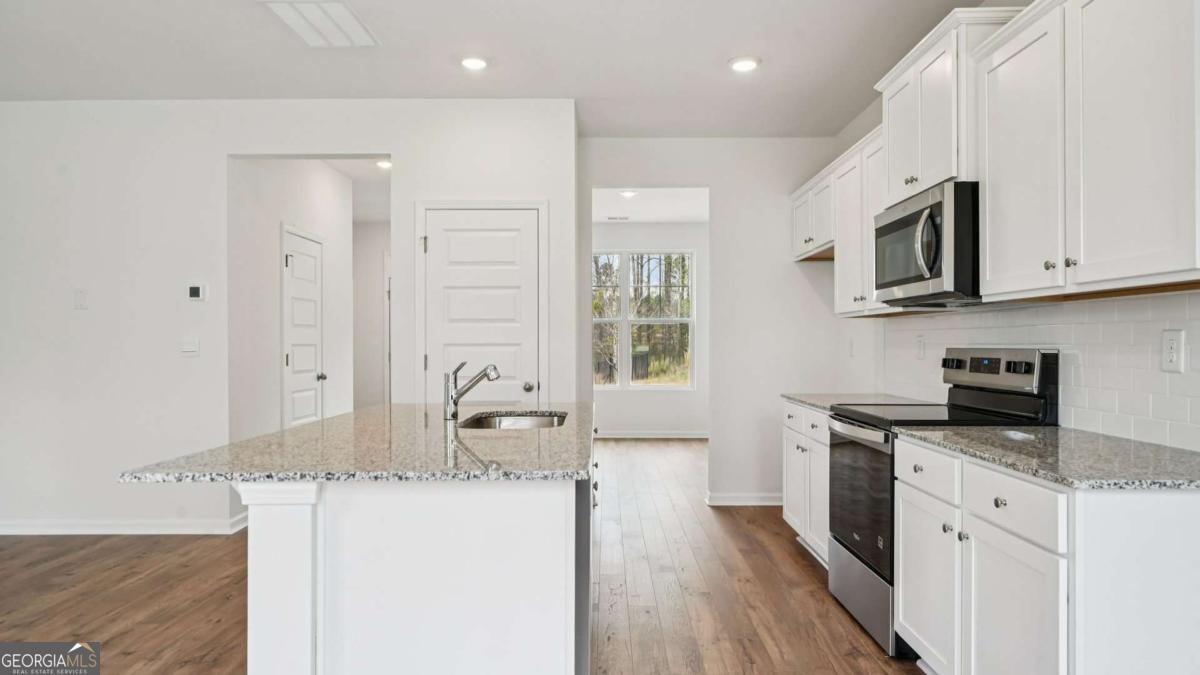 5477 Cypress Circle Property Photo 12