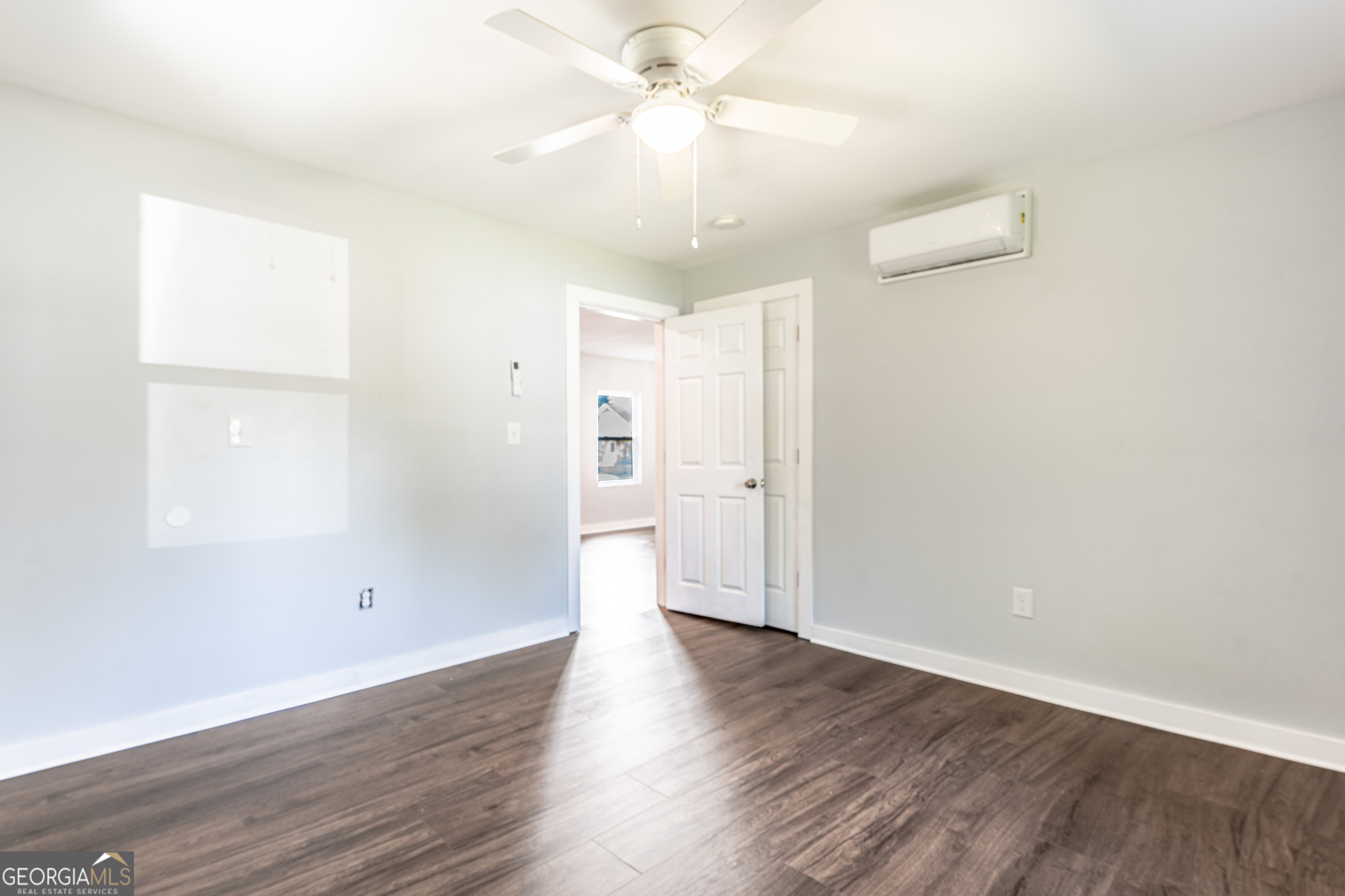 808 Davis Street Property Photo 13
