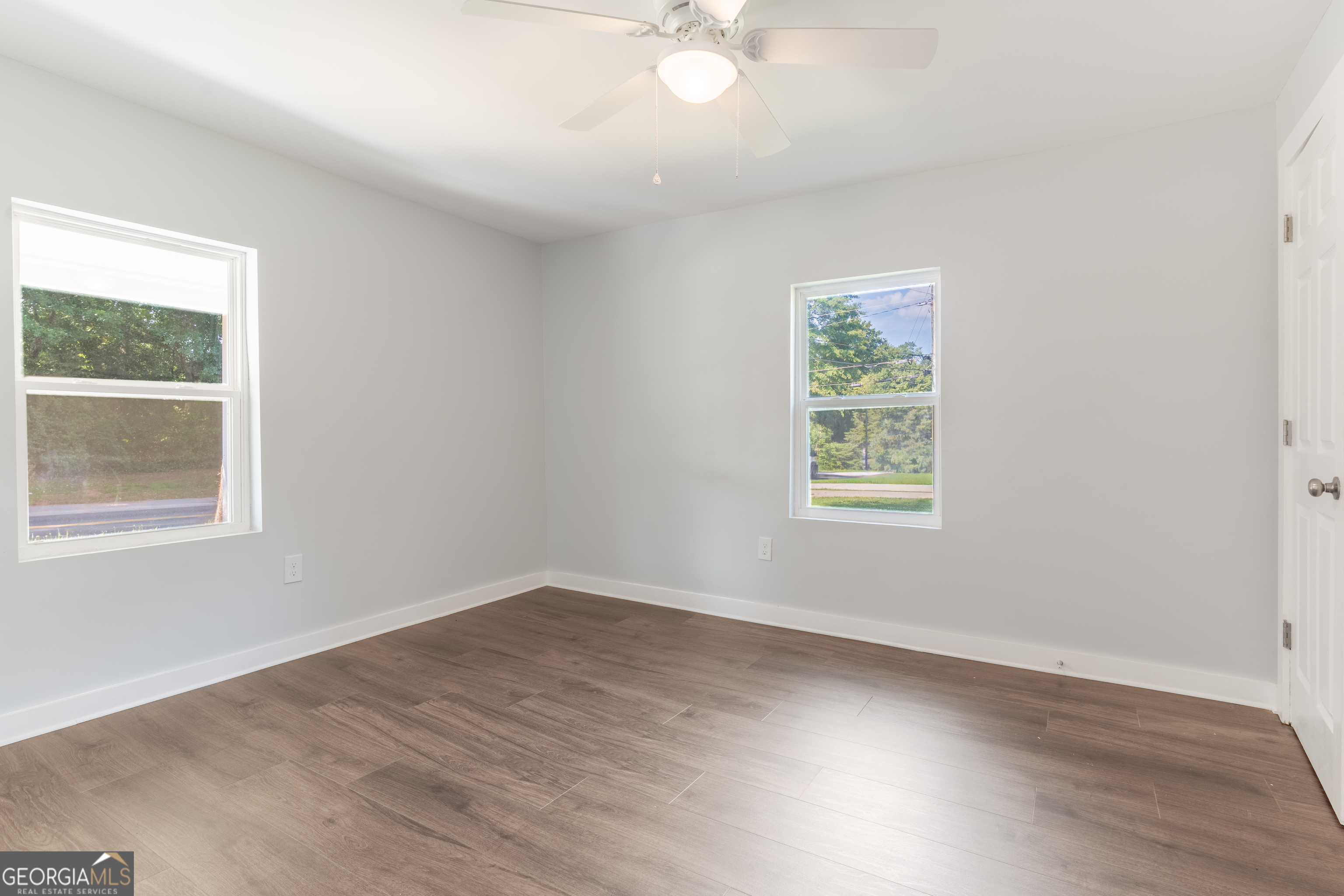 808 Davis Street Property Photo 14
