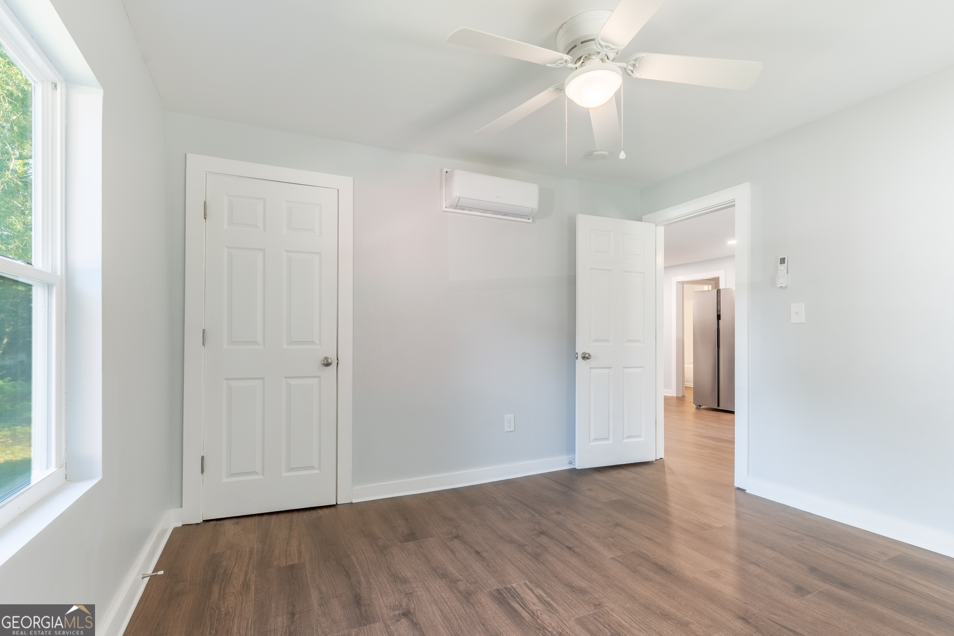 808 Davis Street Property Photo 16