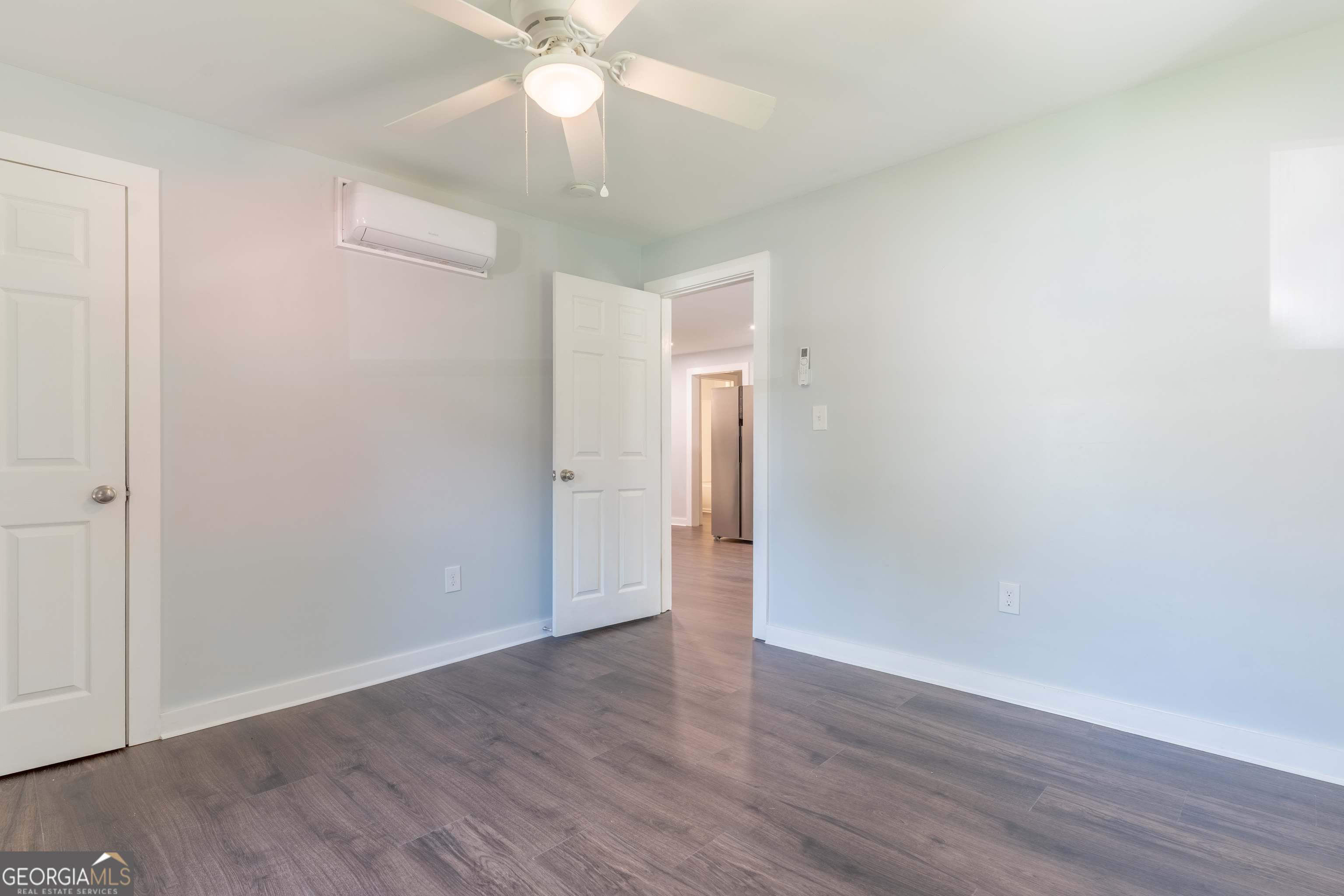808 Davis Street Property Photo 17