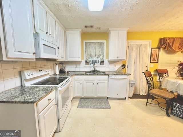 2782 Wynhaven Oaks Way Property Photo 3