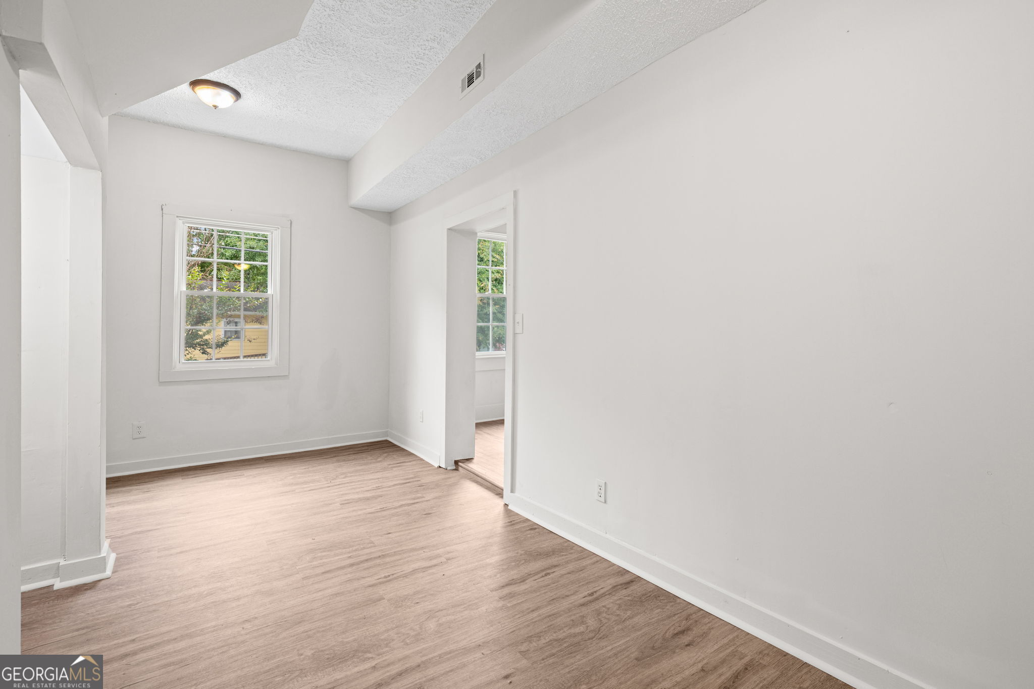 3097 E Point Street Property Photo 18