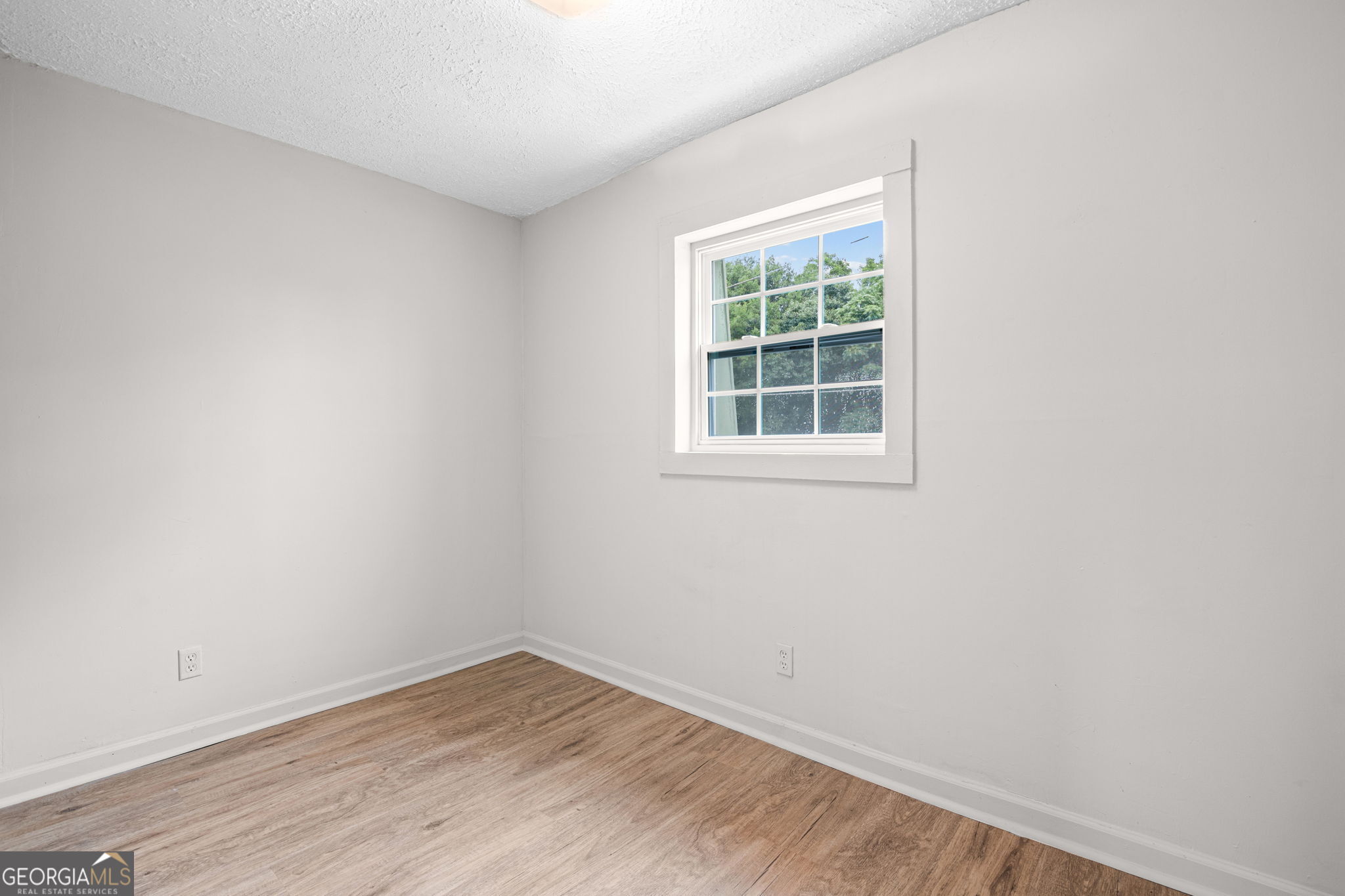 3097 E Point Street Property Photo 24