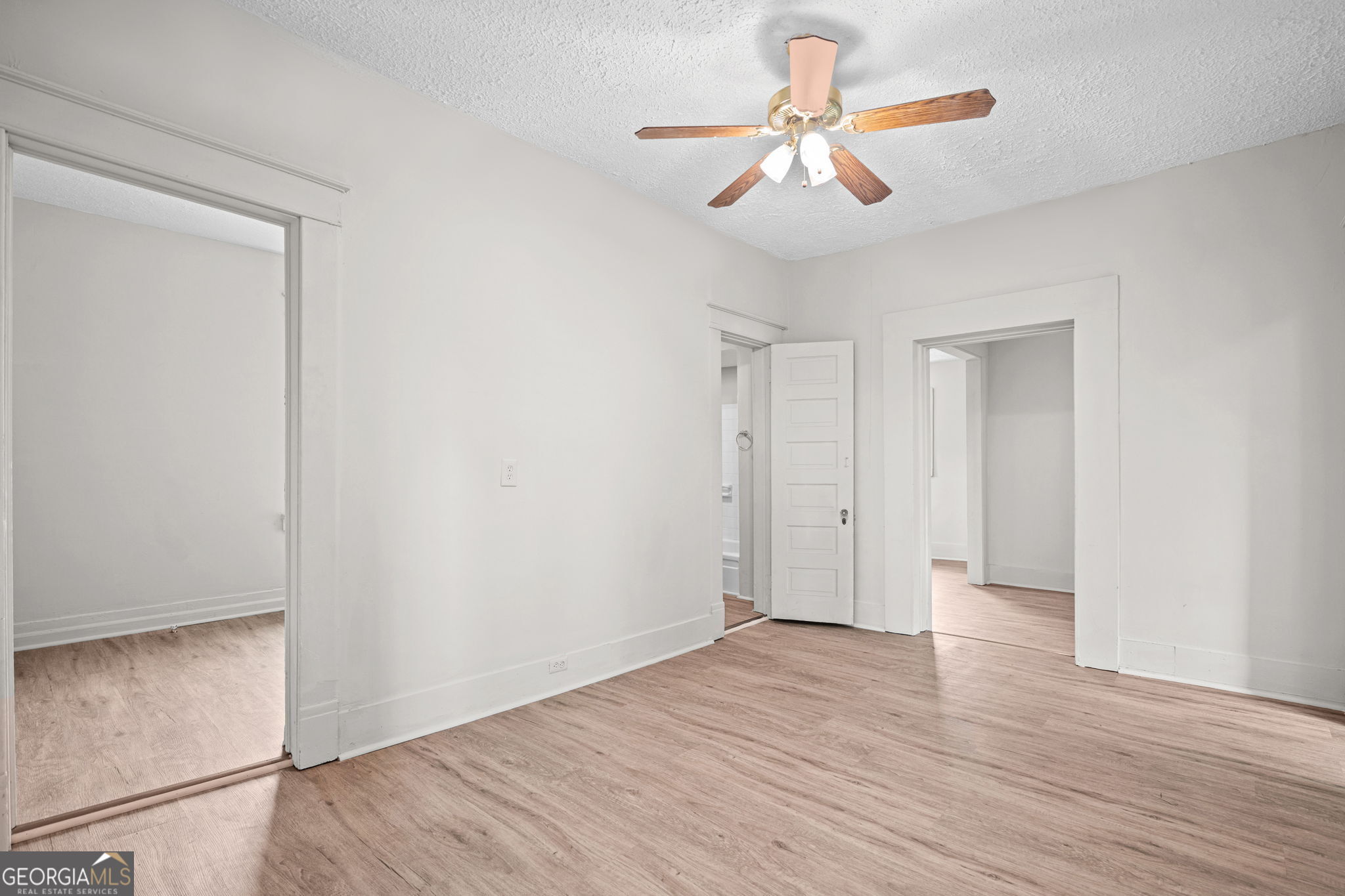 3097 E Point Street Property Photo 28