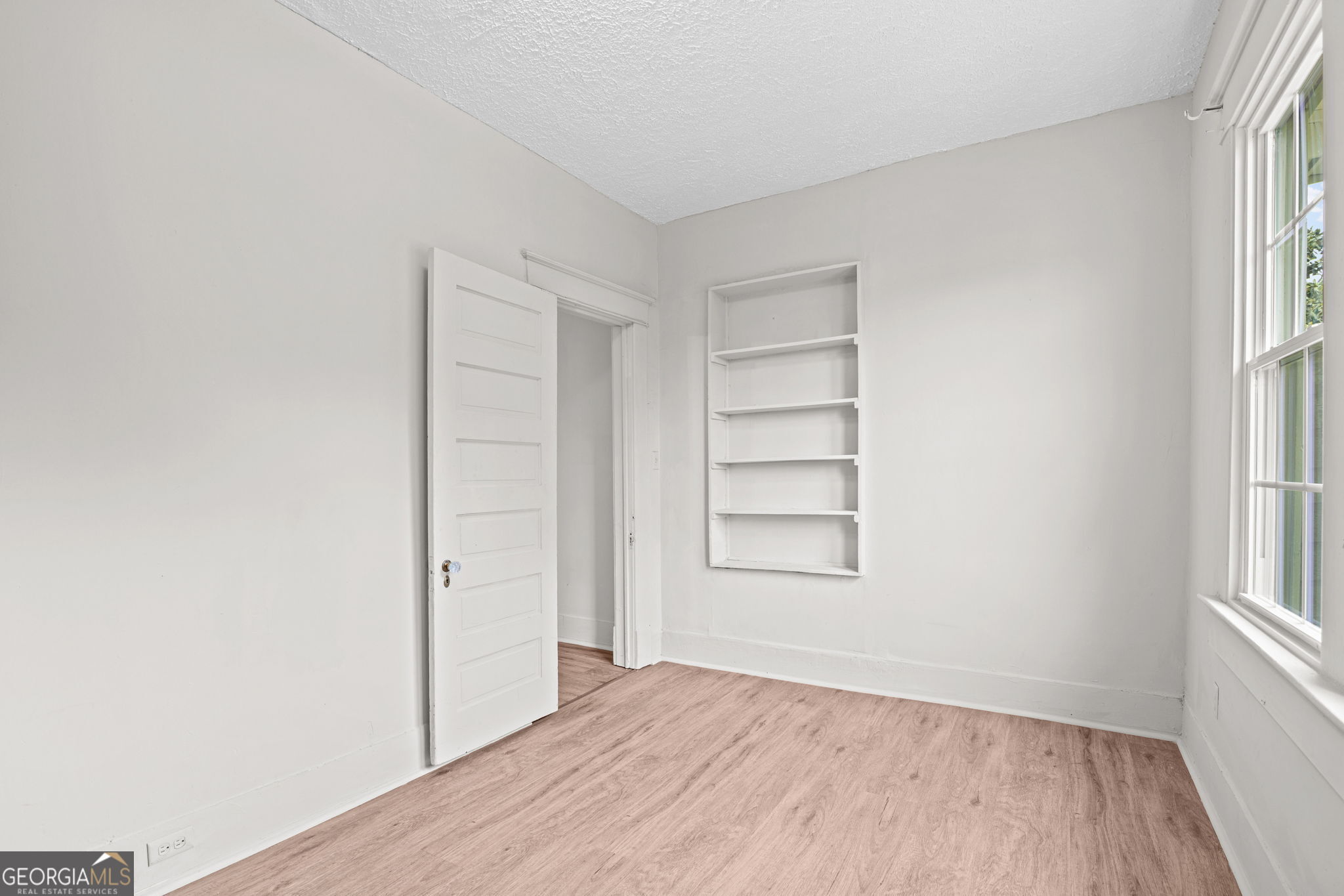 3097 E Point Street Property Photo 31