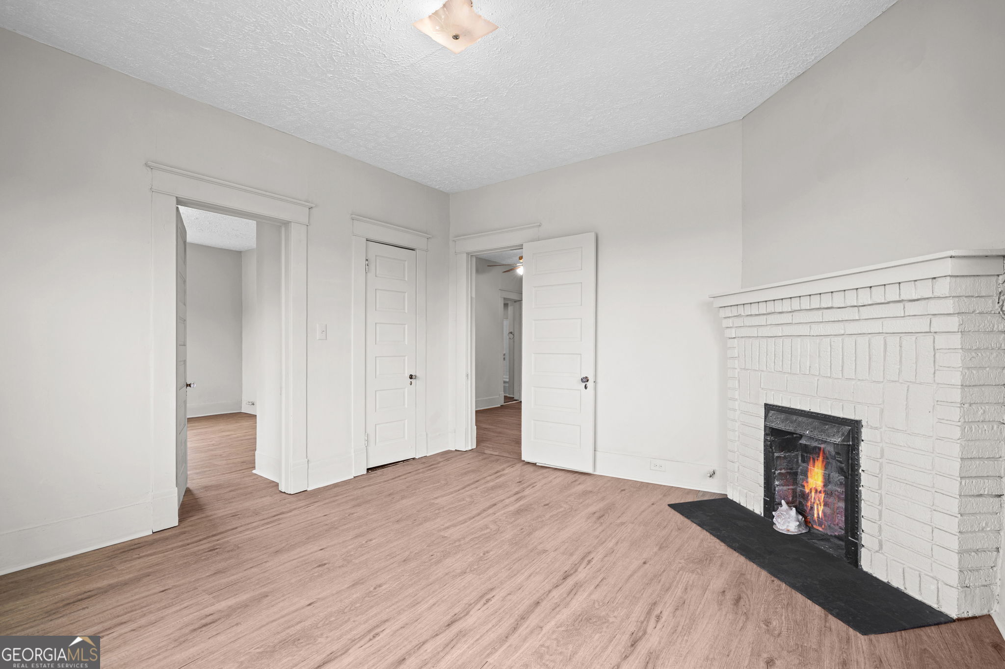 3097 E Point Street Property Photo 33