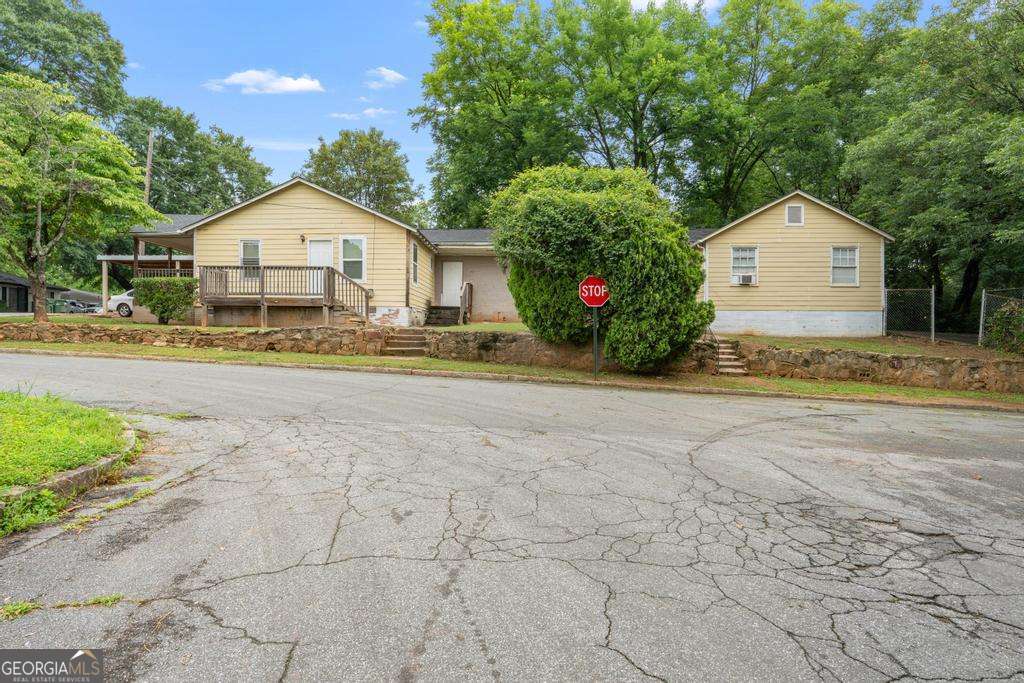 1318 Eason Street NW Property Photo 1