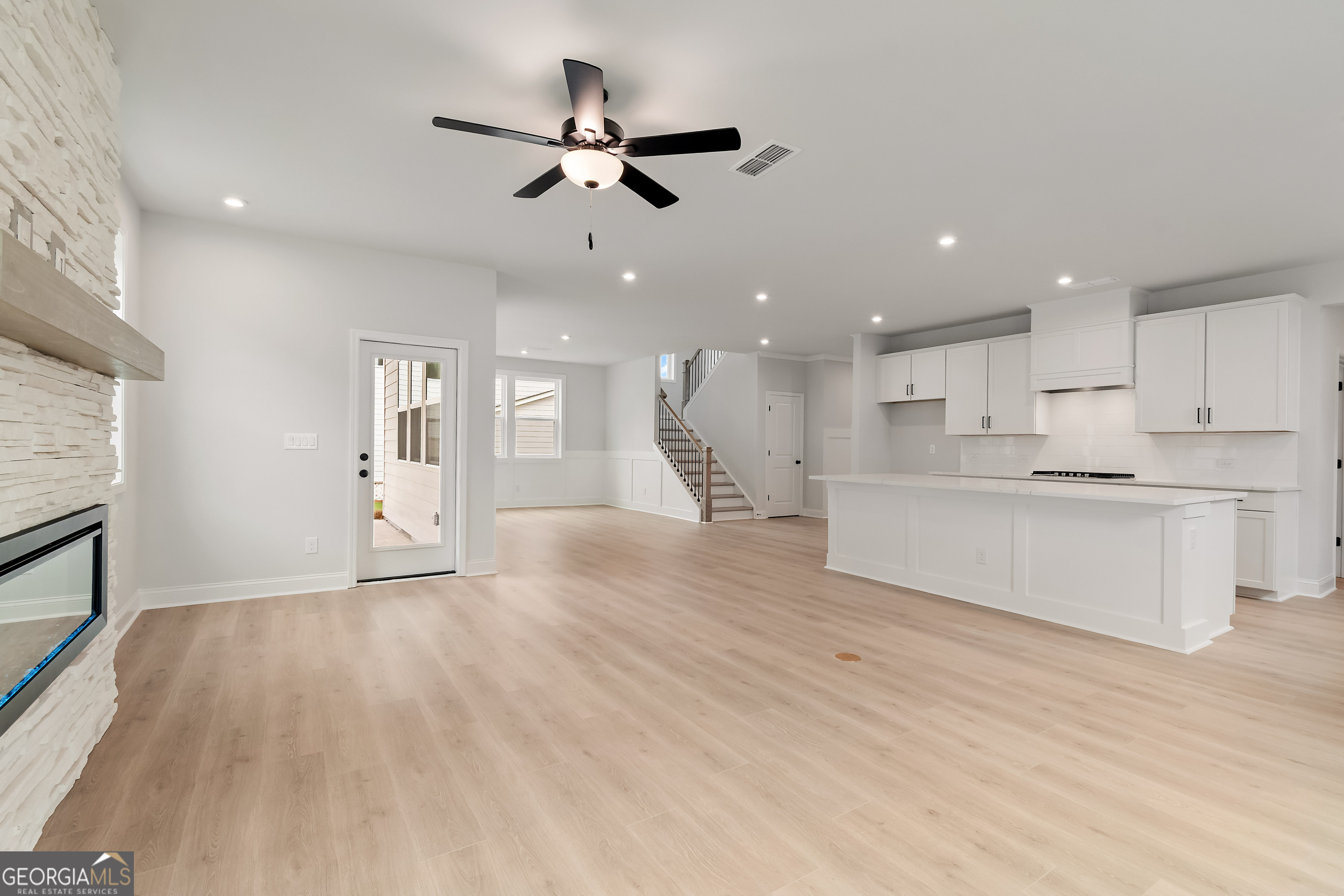 4091 Adler Circle Property Photo 14