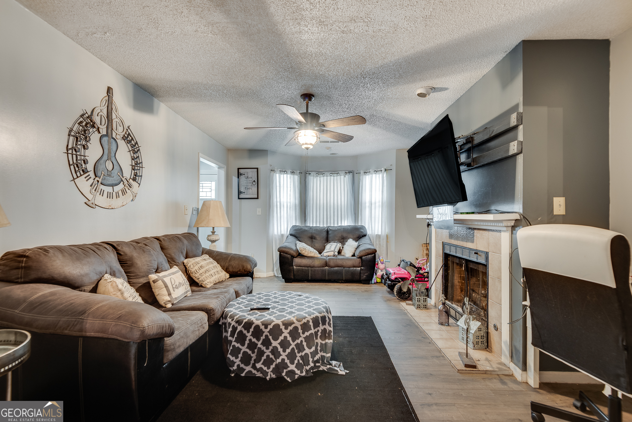 824 Boston Common Property Photo 7