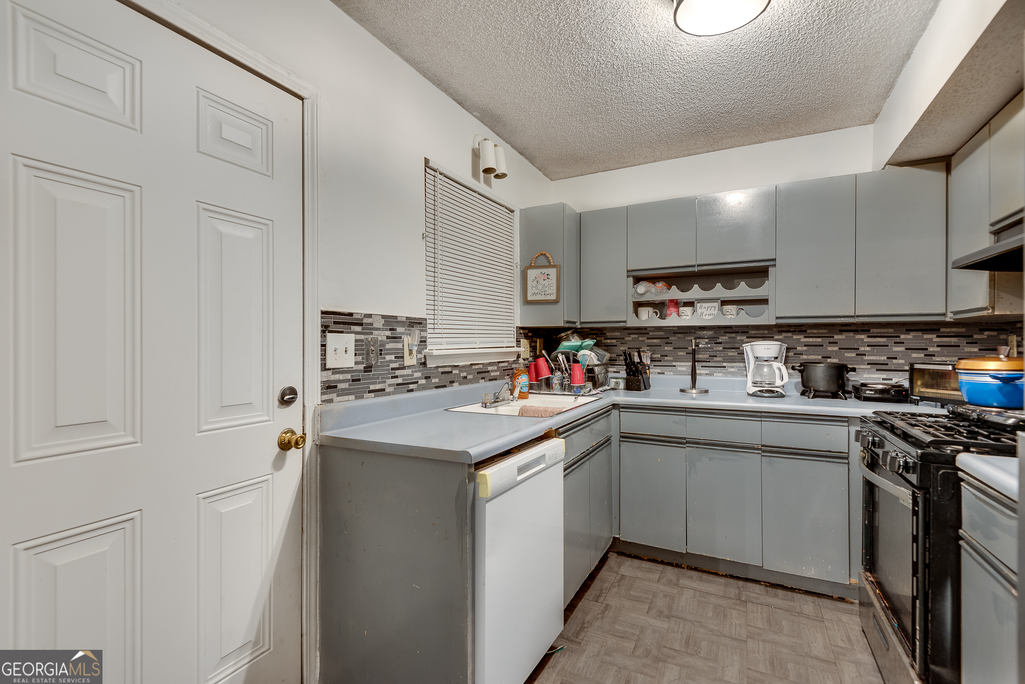 824 Boston Common Property Photo 11