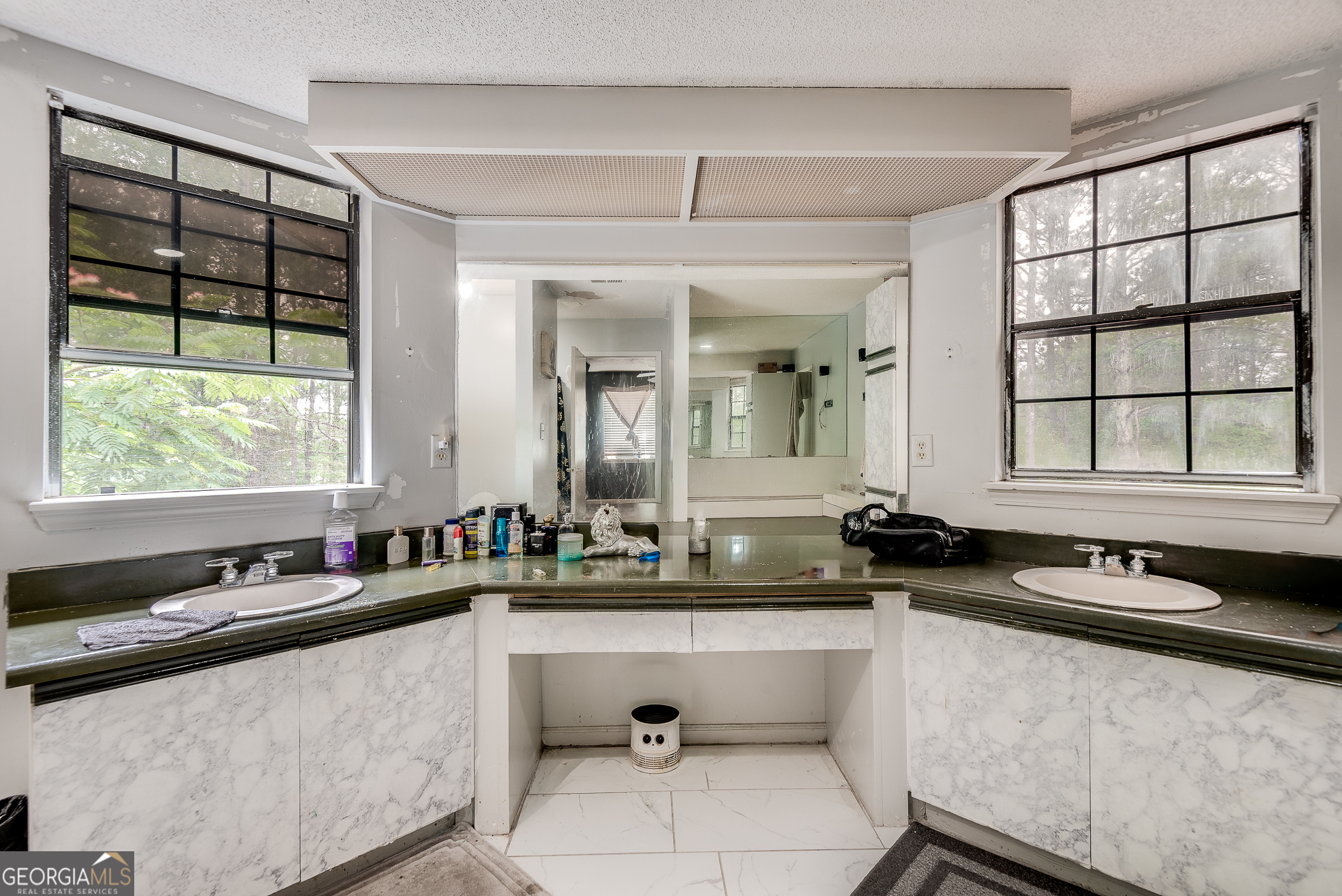 824 Boston Common Property Photo 15