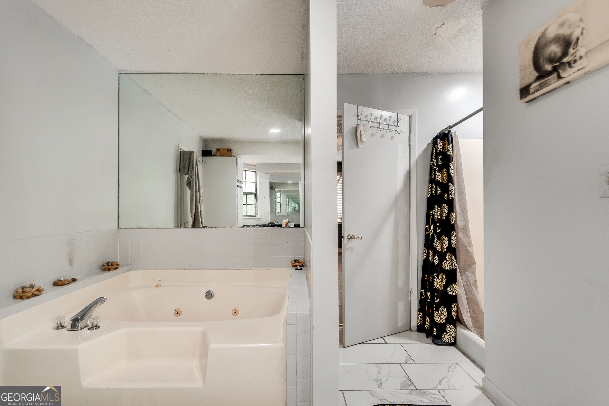 824 Boston Common Property Photo 17