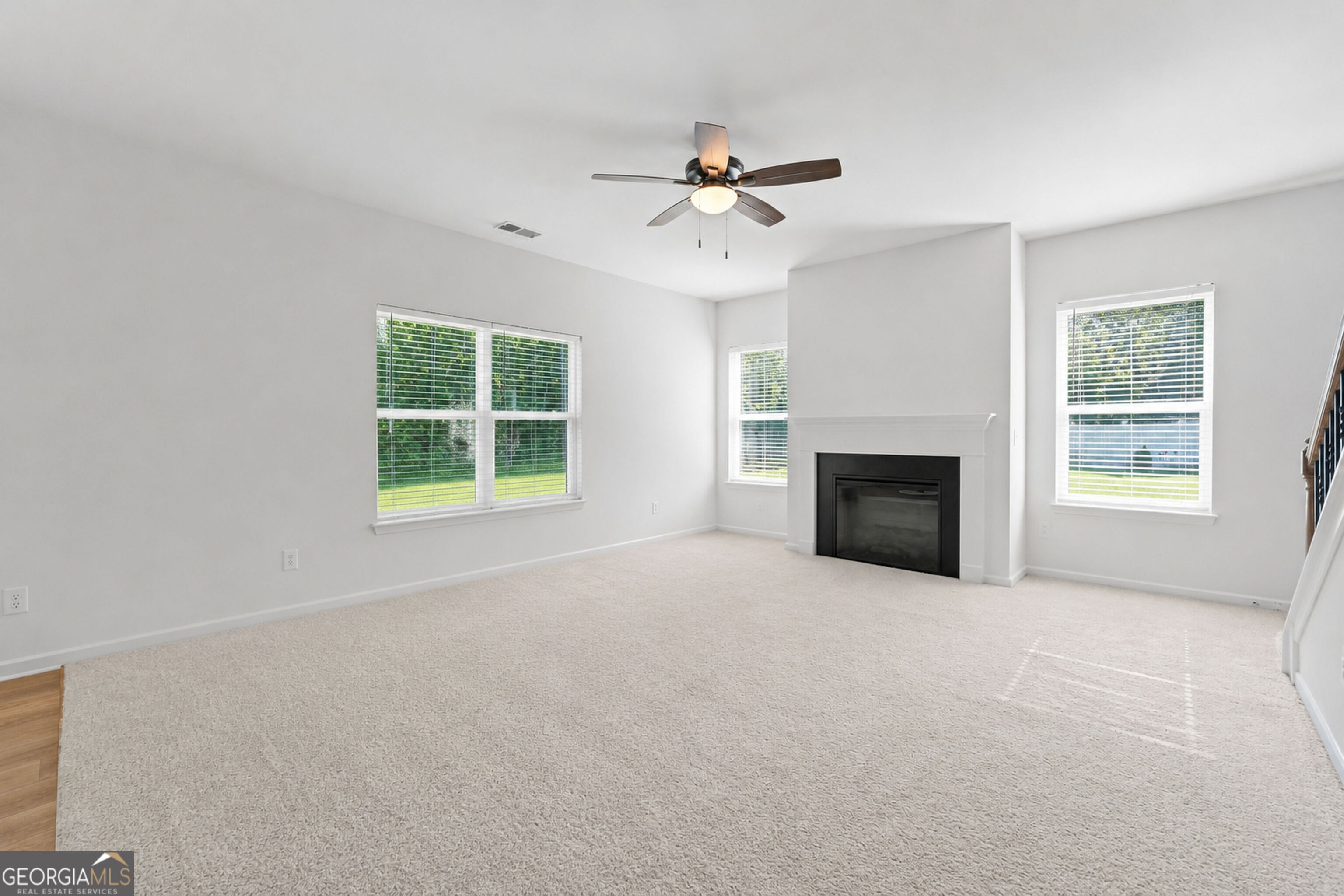 27 Whistling Oaks Drive Ne Property Photo 5