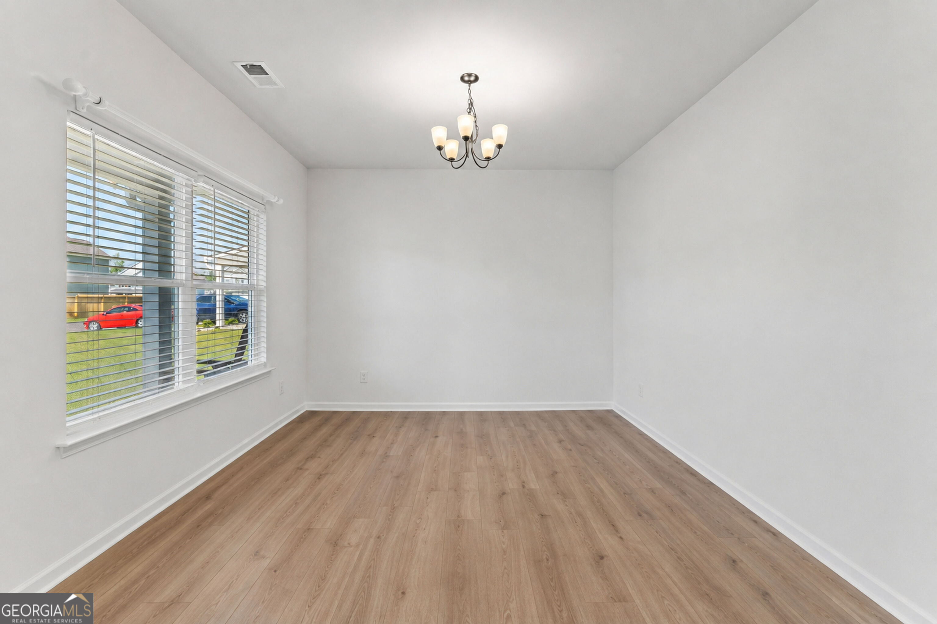 27 Whistling Oaks Drive Ne Property Photo 17