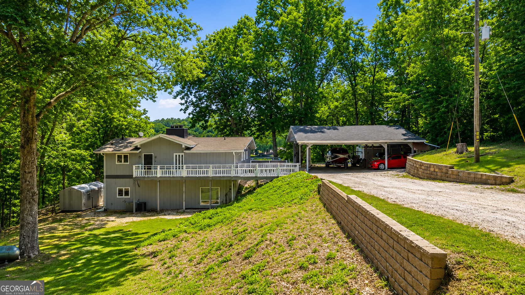 405 Miller Road Property Photo 3