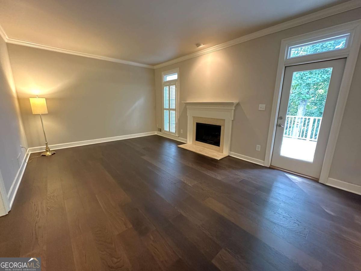 7155 Roswell Road # 3 Property Photo 8