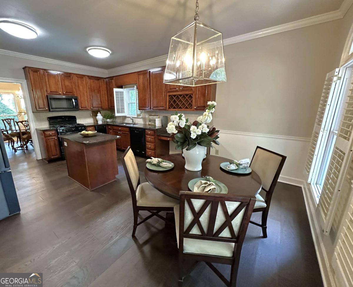 7155 Roswell Road # 3 Property Photo 12
