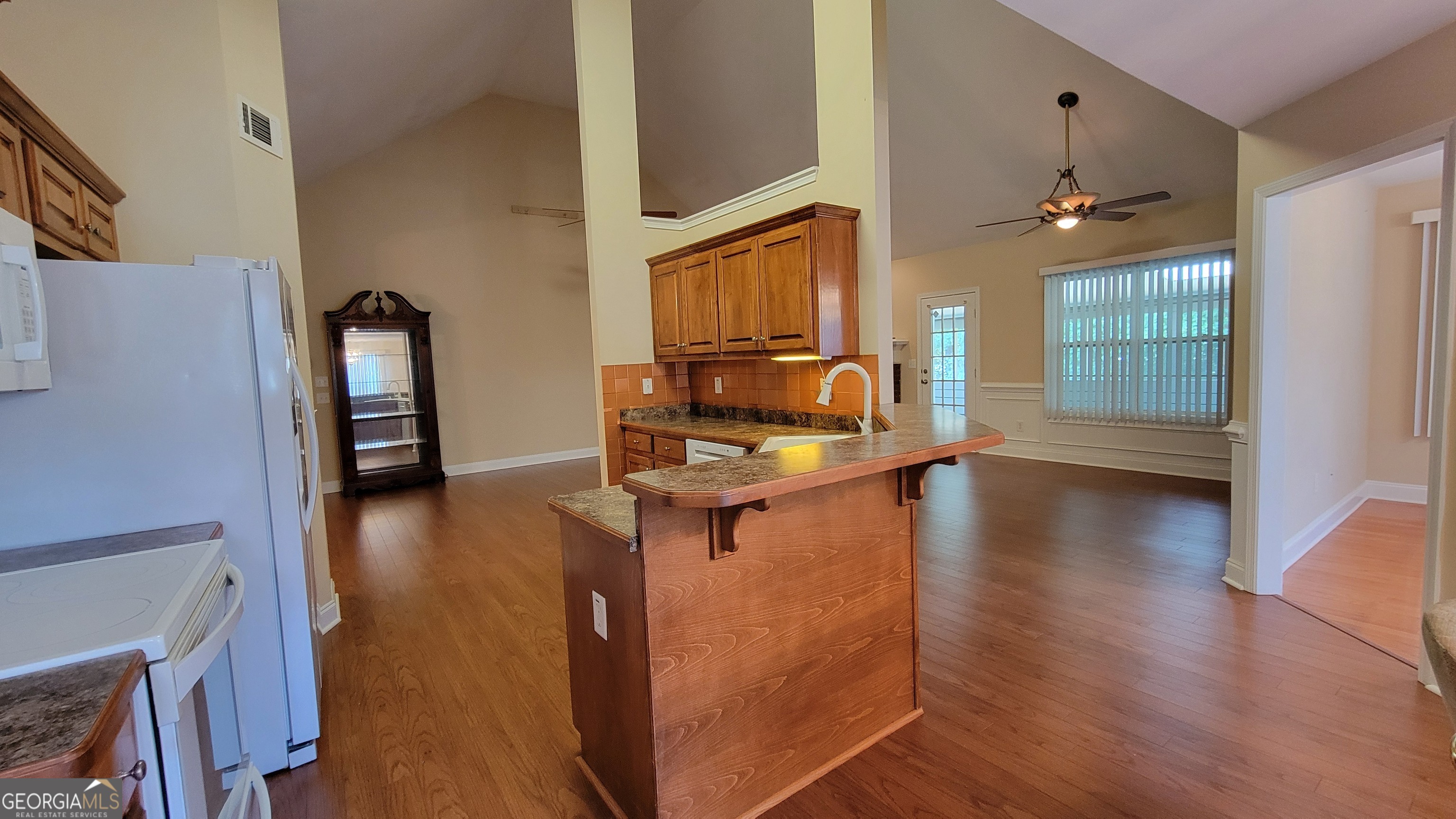 371 Summit Chase Drive Property Photo 11