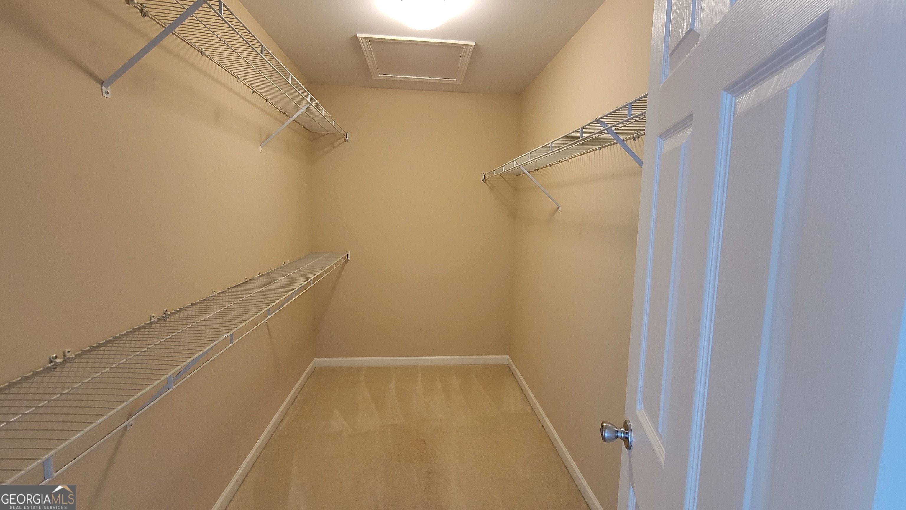 371 Summit Chase Drive Property Photo 30