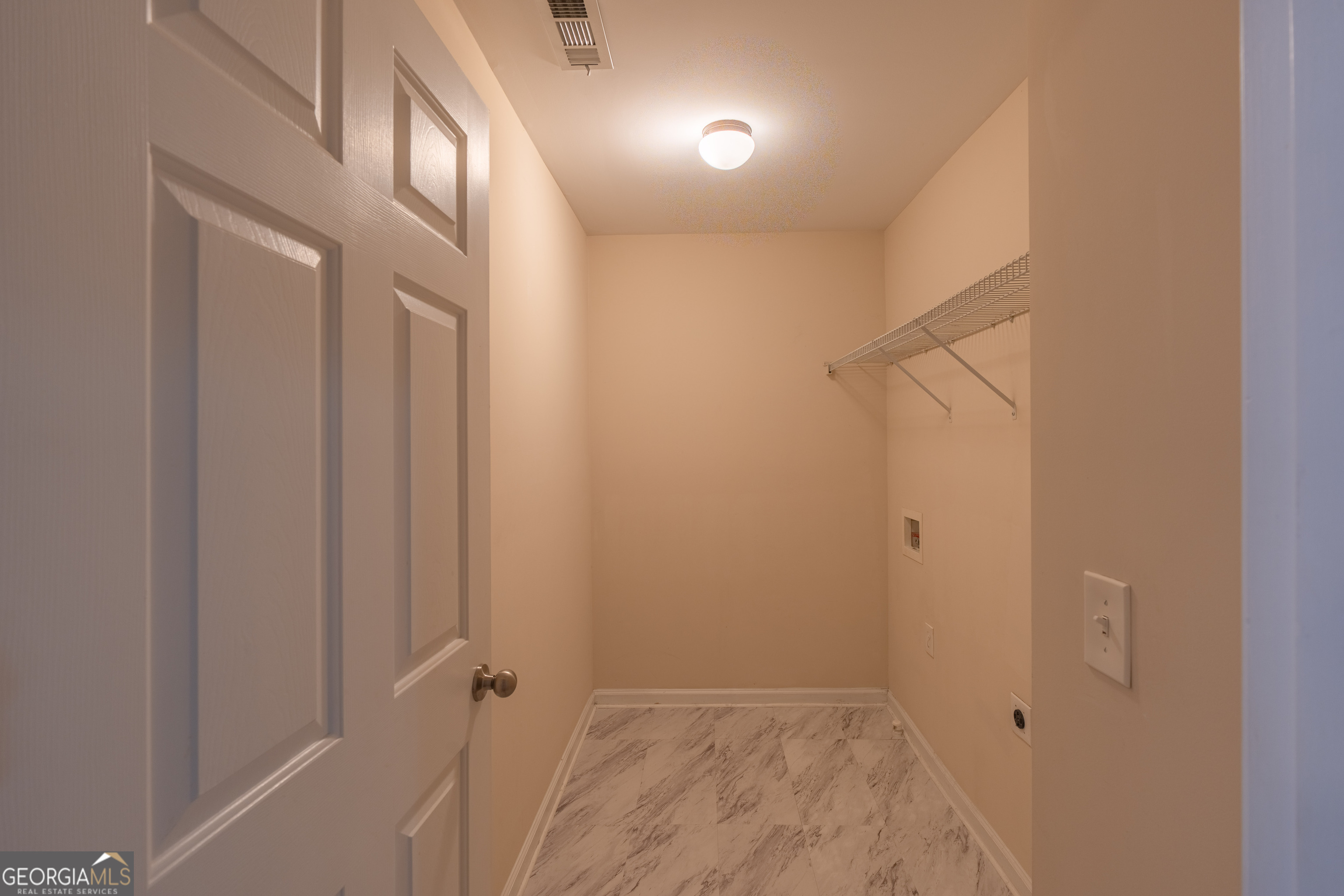 3800 Thayer Trace Property Photo 23
