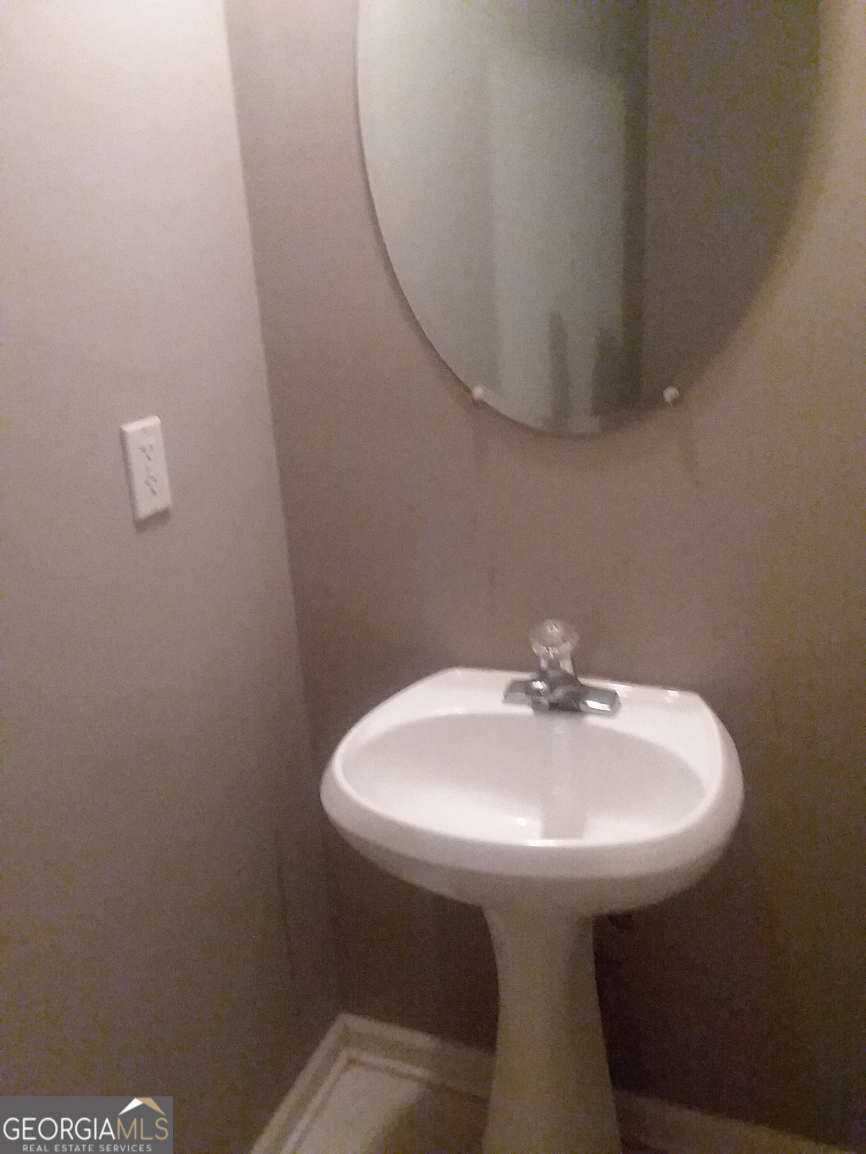 1859 Broadway Street Property Photo 3