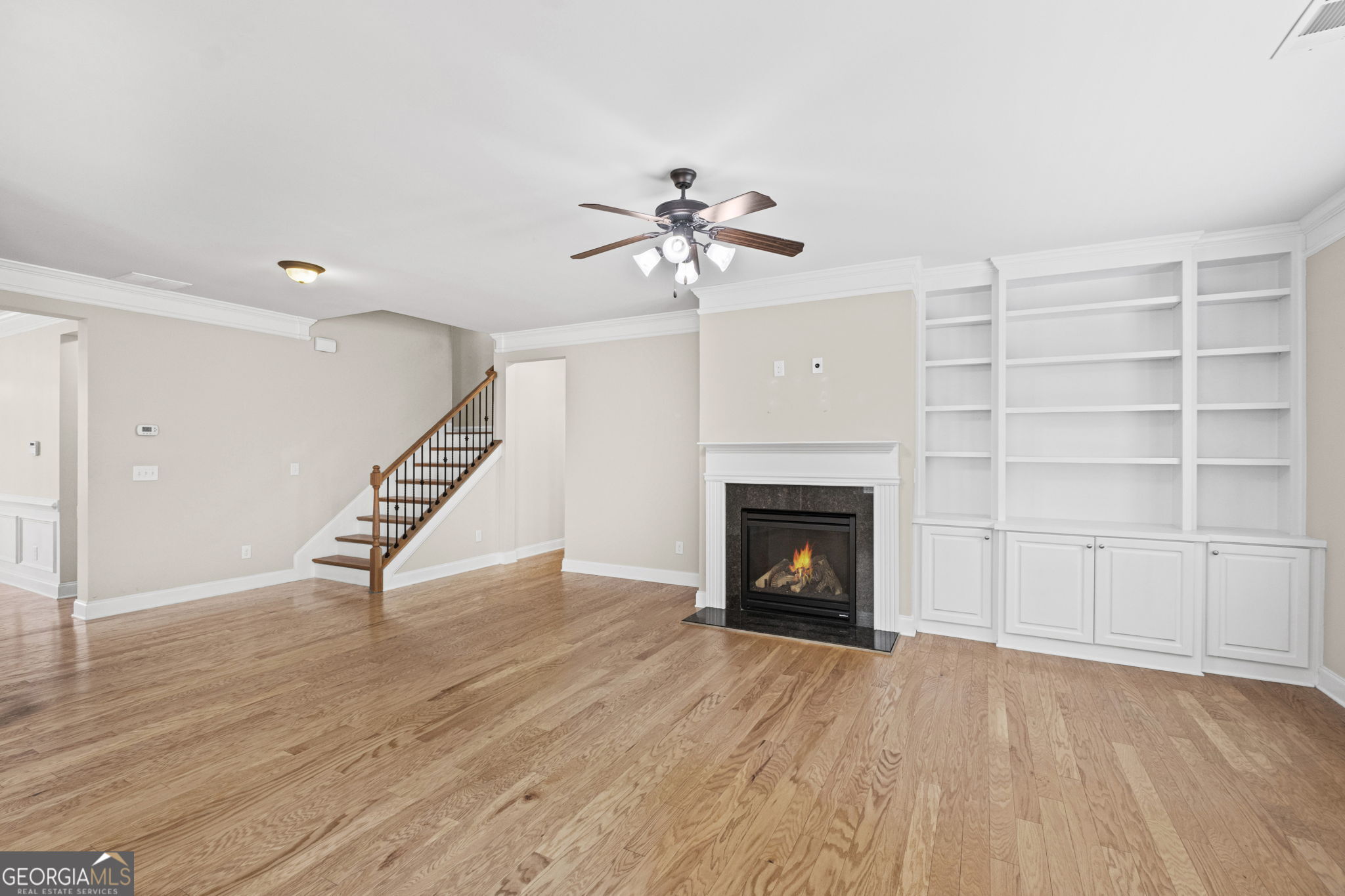 1040 Krobot Way Property Photo 8