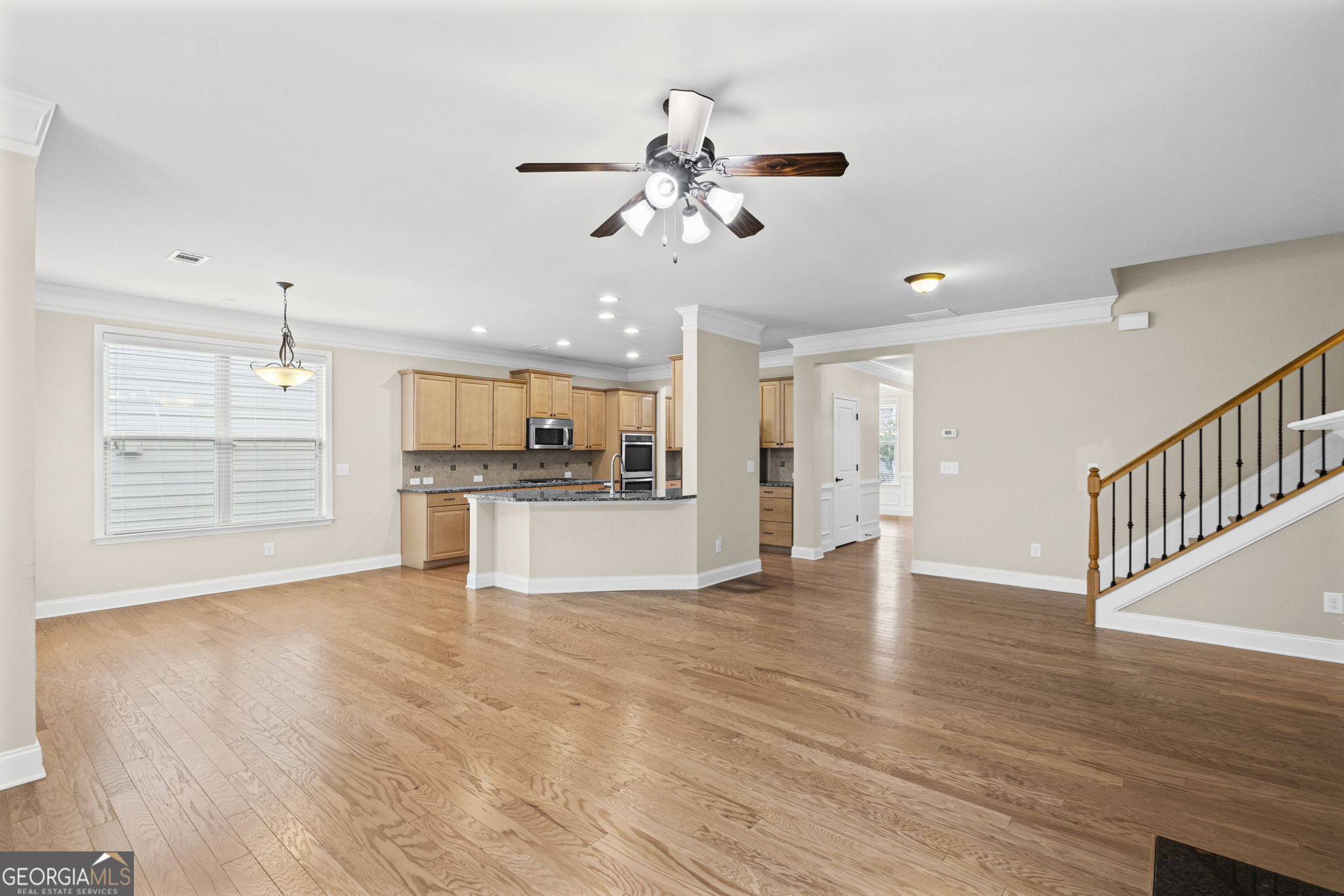 1040 Krobot Way Property Photo 11