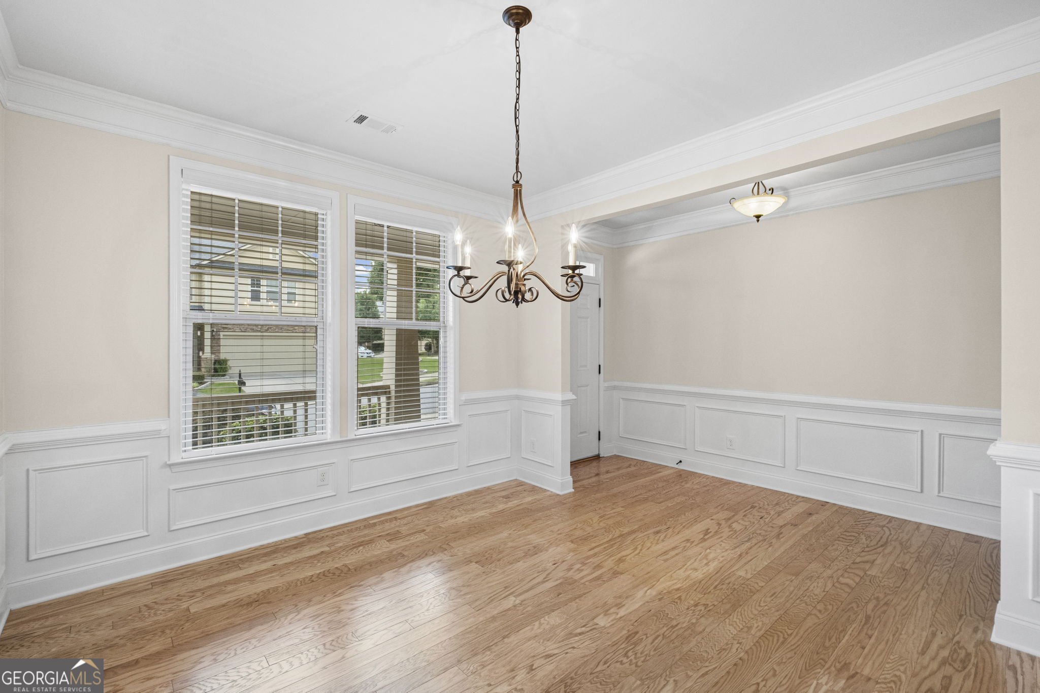 1040 Krobot Way Property Photo 17
