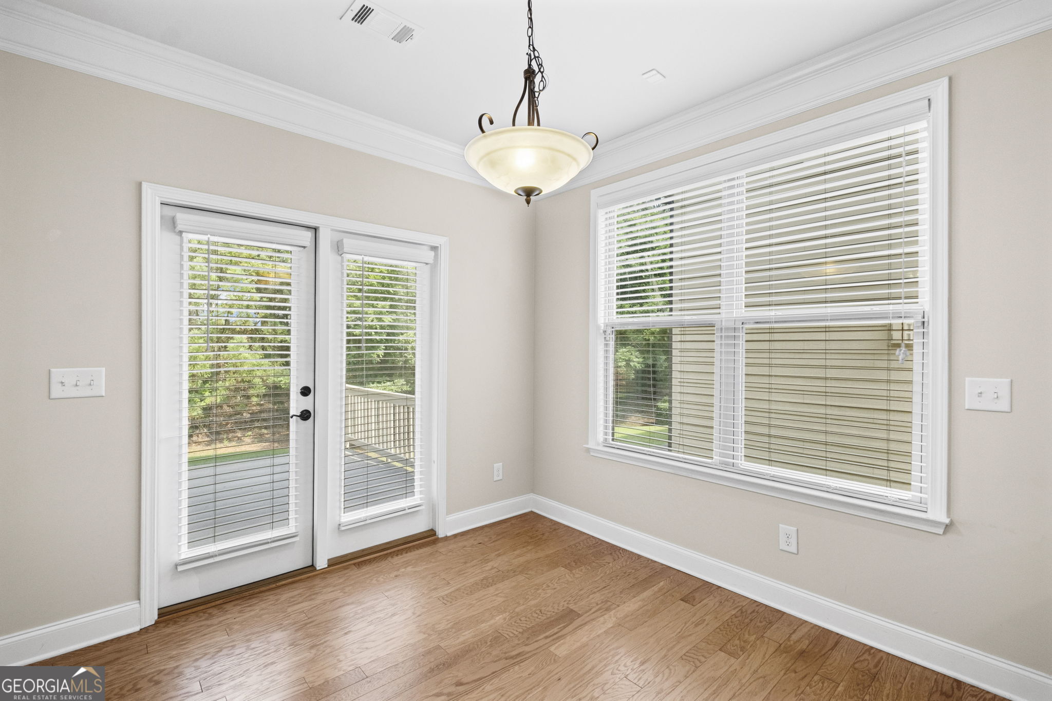 1040 Krobot Way Property Photo 20