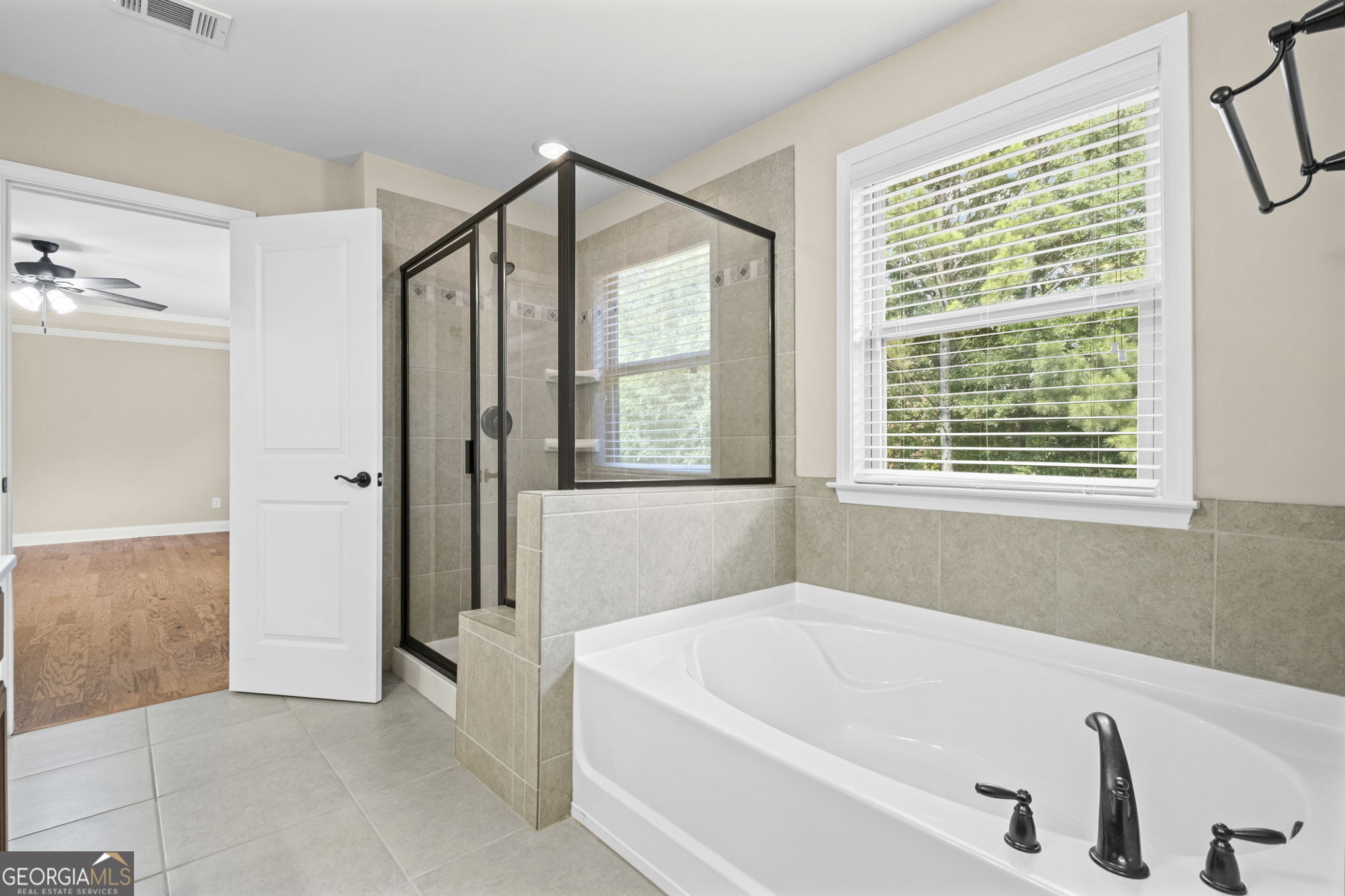 1040 Krobot Way Property Photo 26