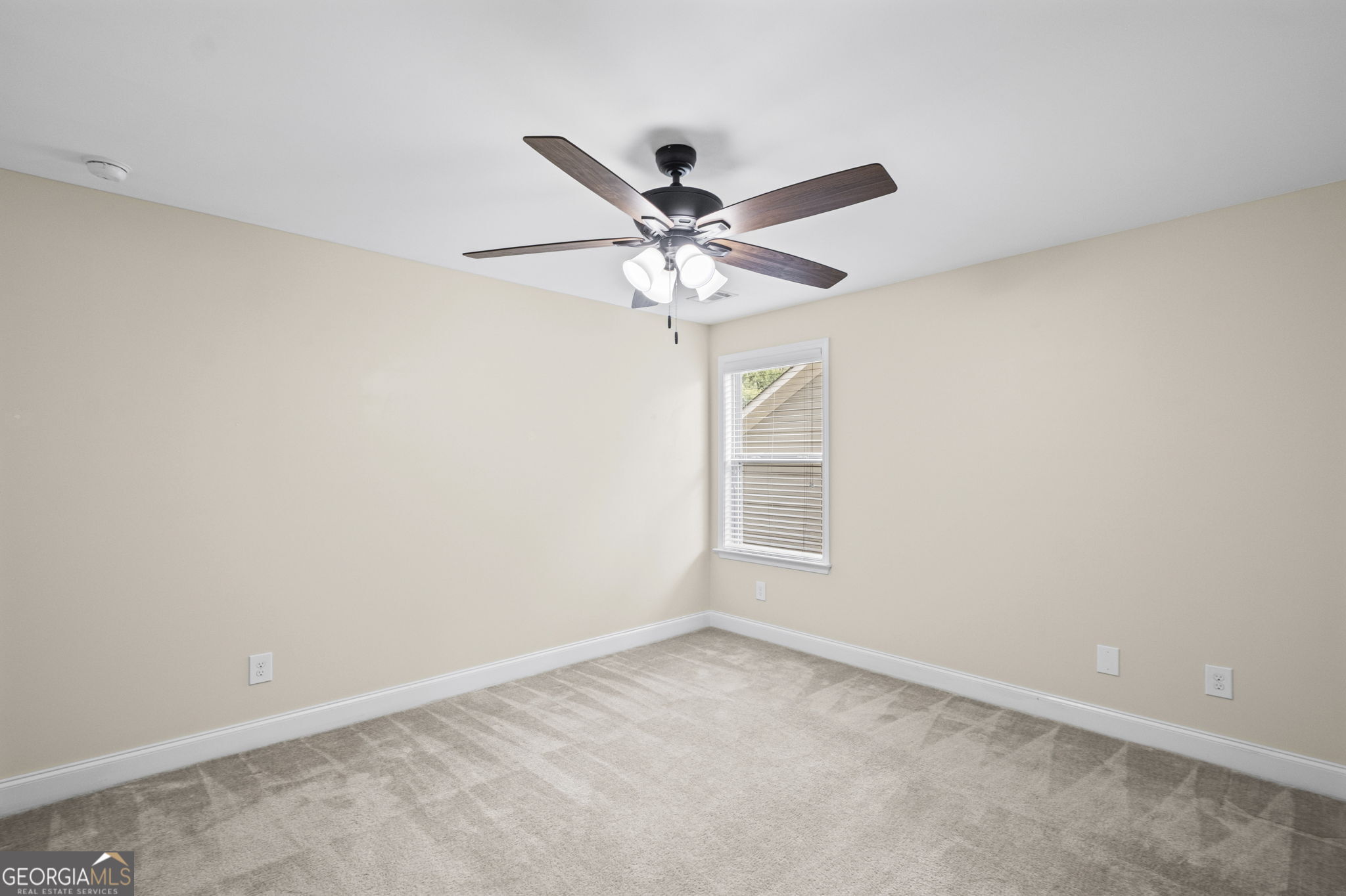 1040 Krobot Way Property Photo 28