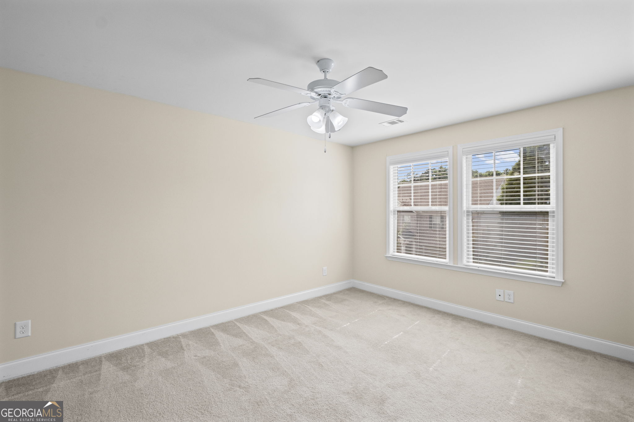 1040 Krobot Way Property Photo 29