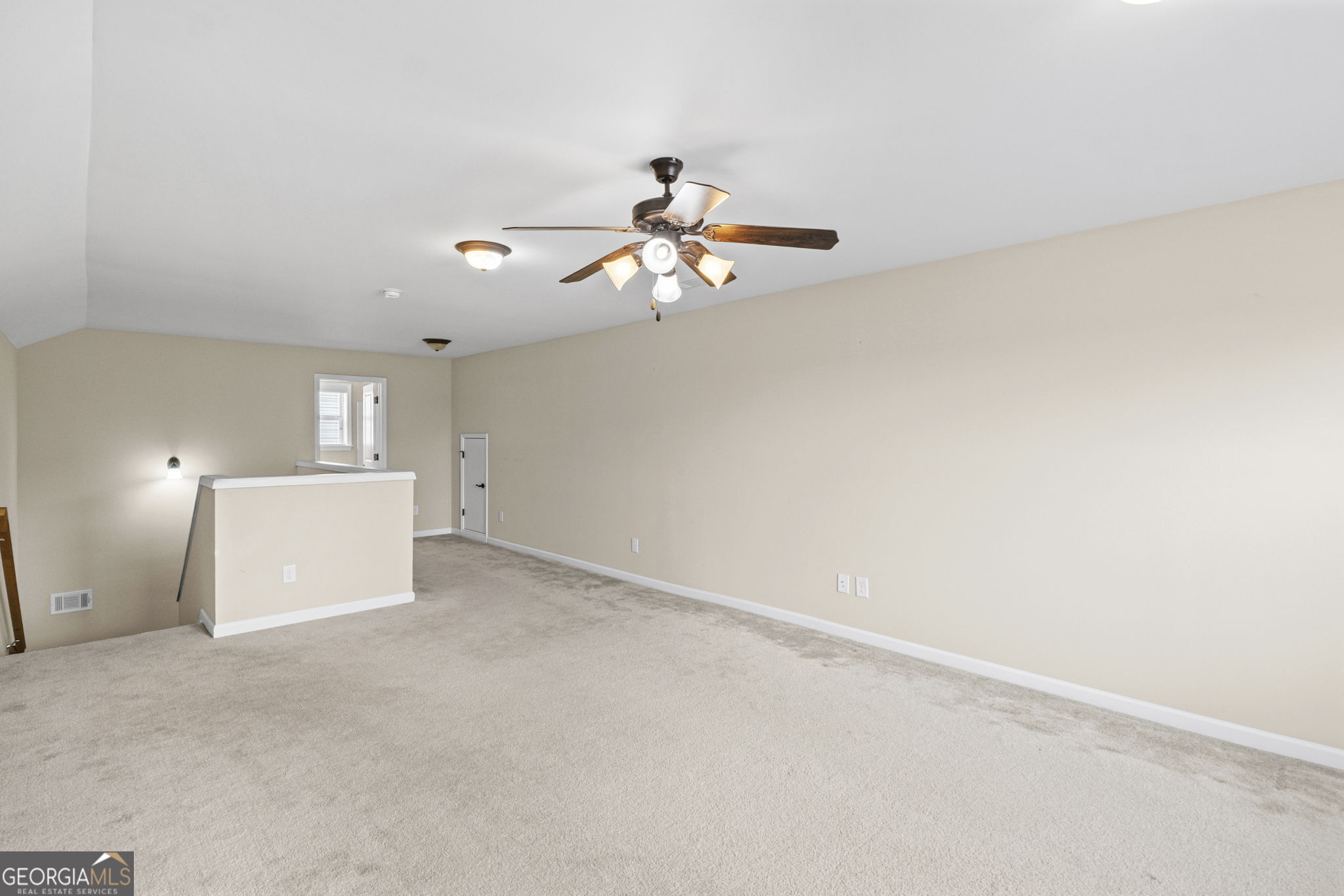 1040 Krobot Way Property Photo 36