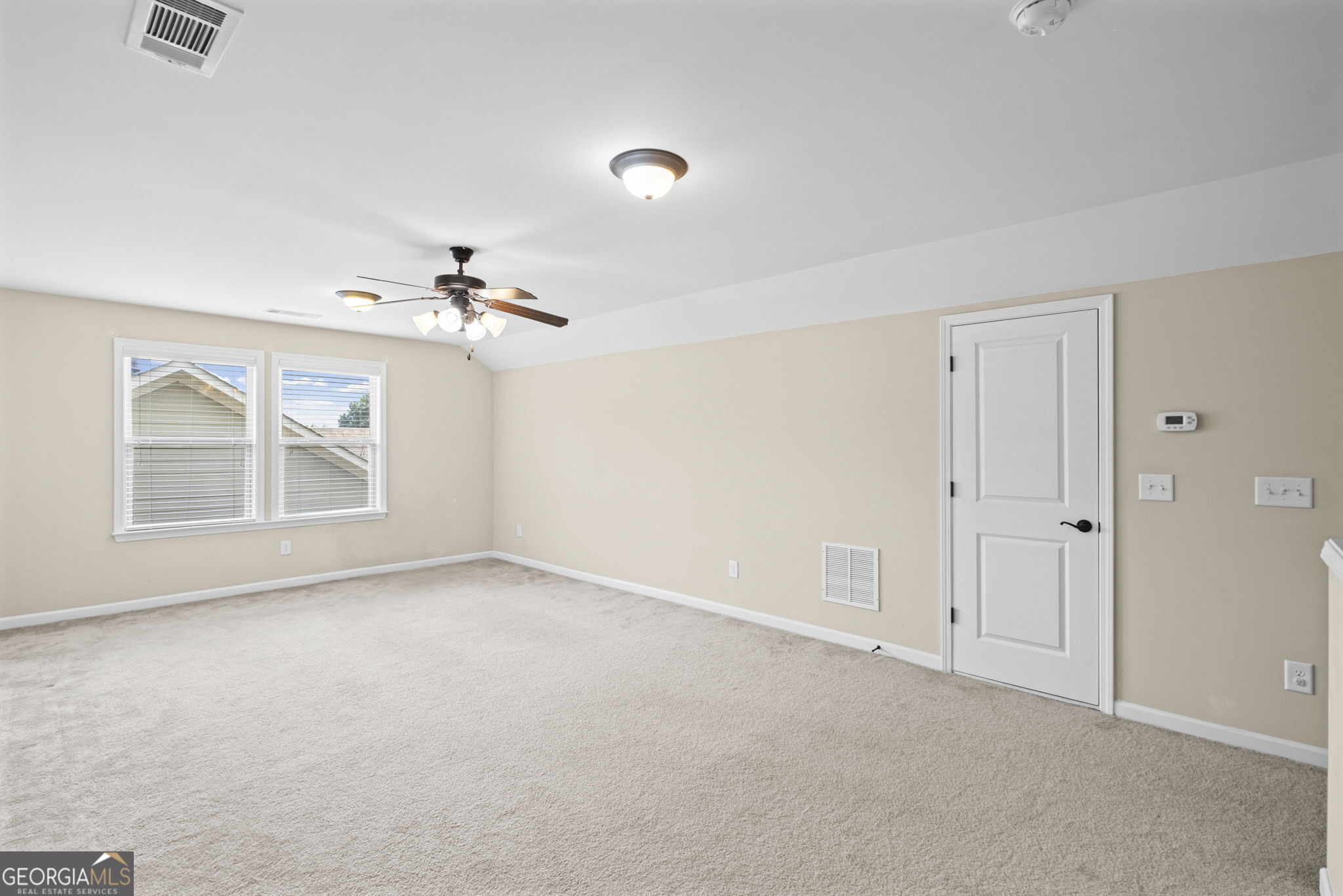 1040 Krobot Way Property Photo 37