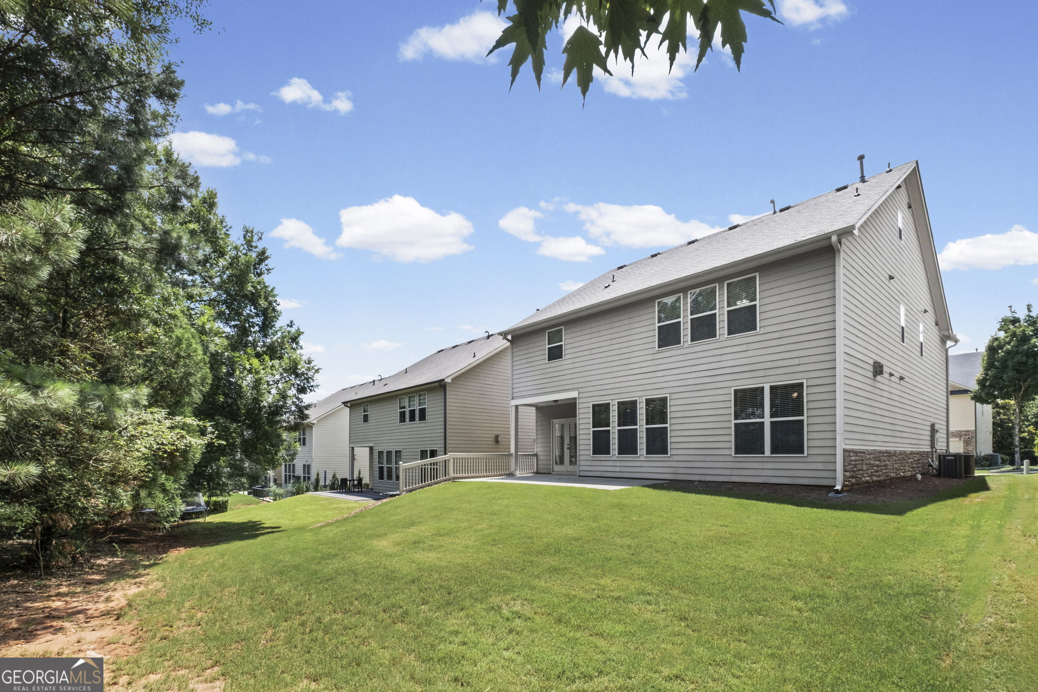 1040 Krobot Way Property Photo 43