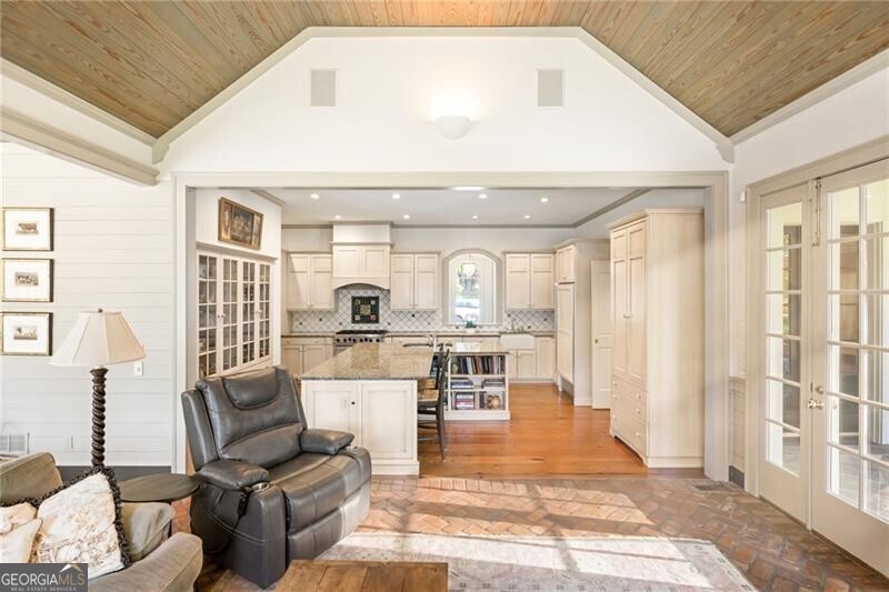 10180 Capps Ferry Road Property Photo 13