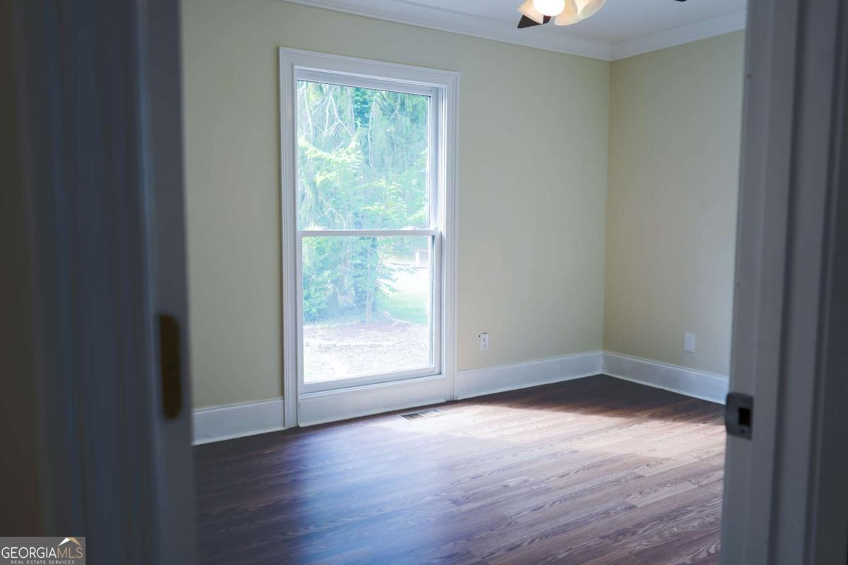 1572 Darwen Lane Property Photo 31