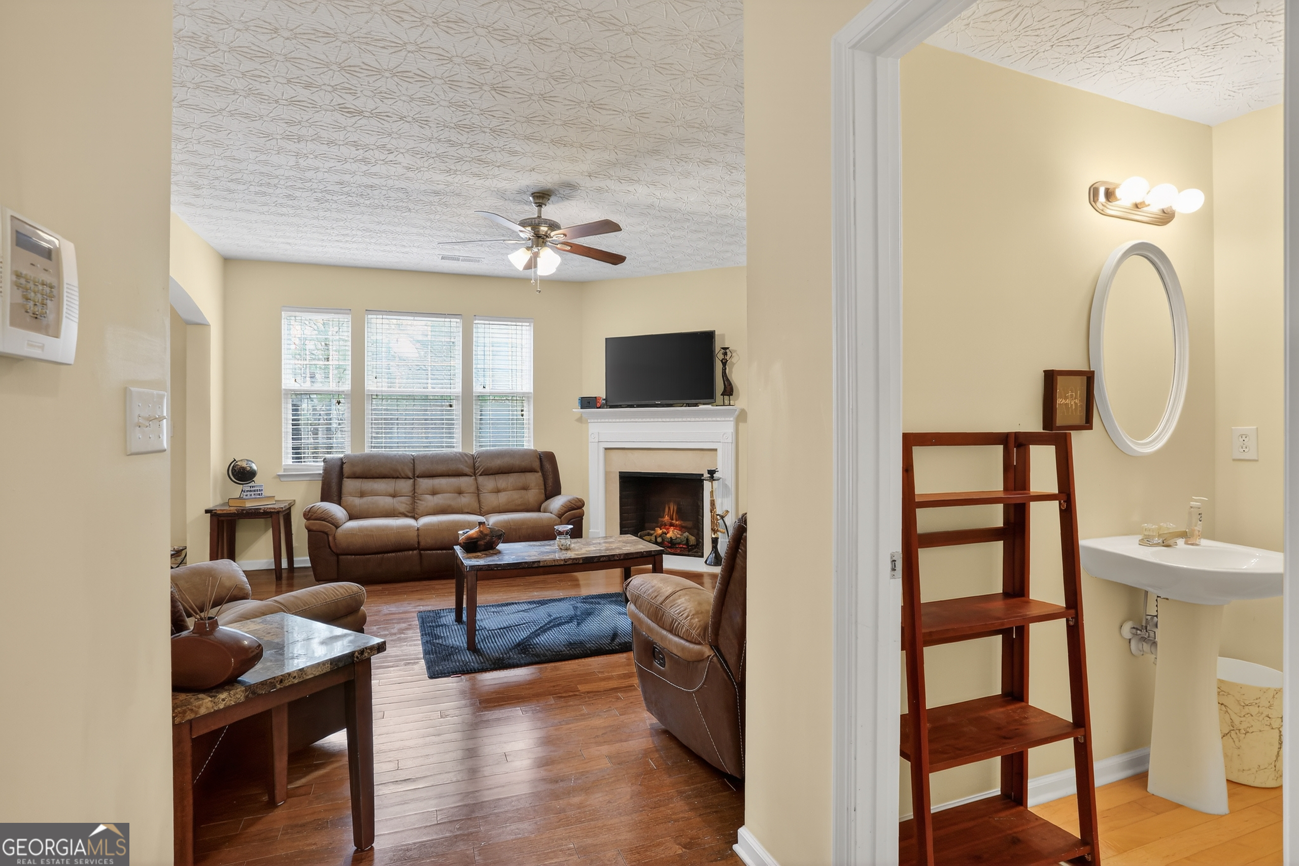 5556 Cascade Run Property Photo 6