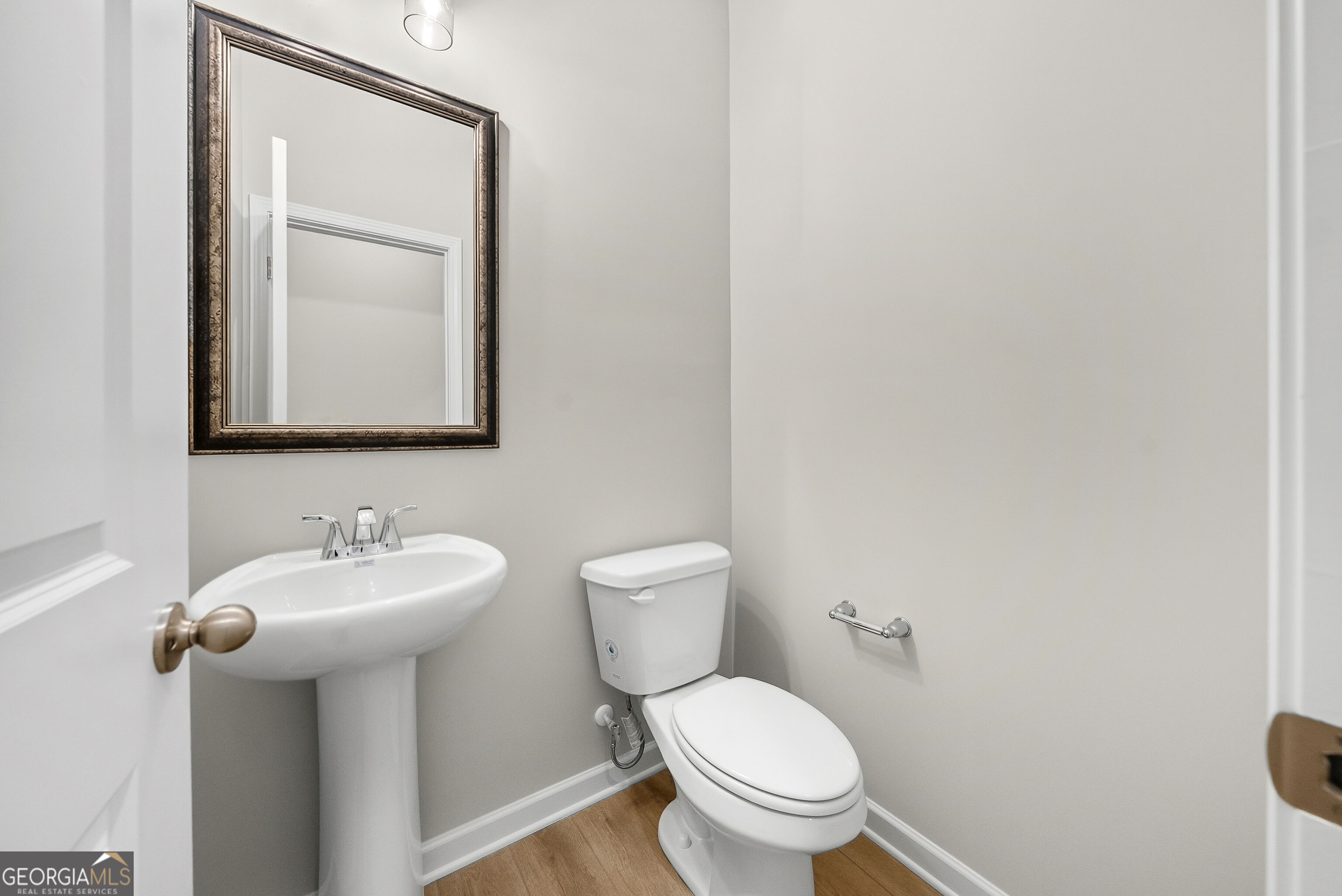 428 Lakeview Way # 273 Property Photo 8